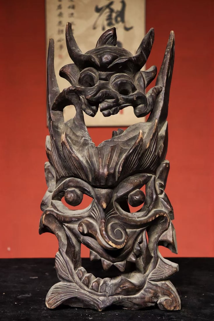 Wood Carved Beast Face Pattern Mask: Wood Carved Beast Face Pattern Mask (62cm)