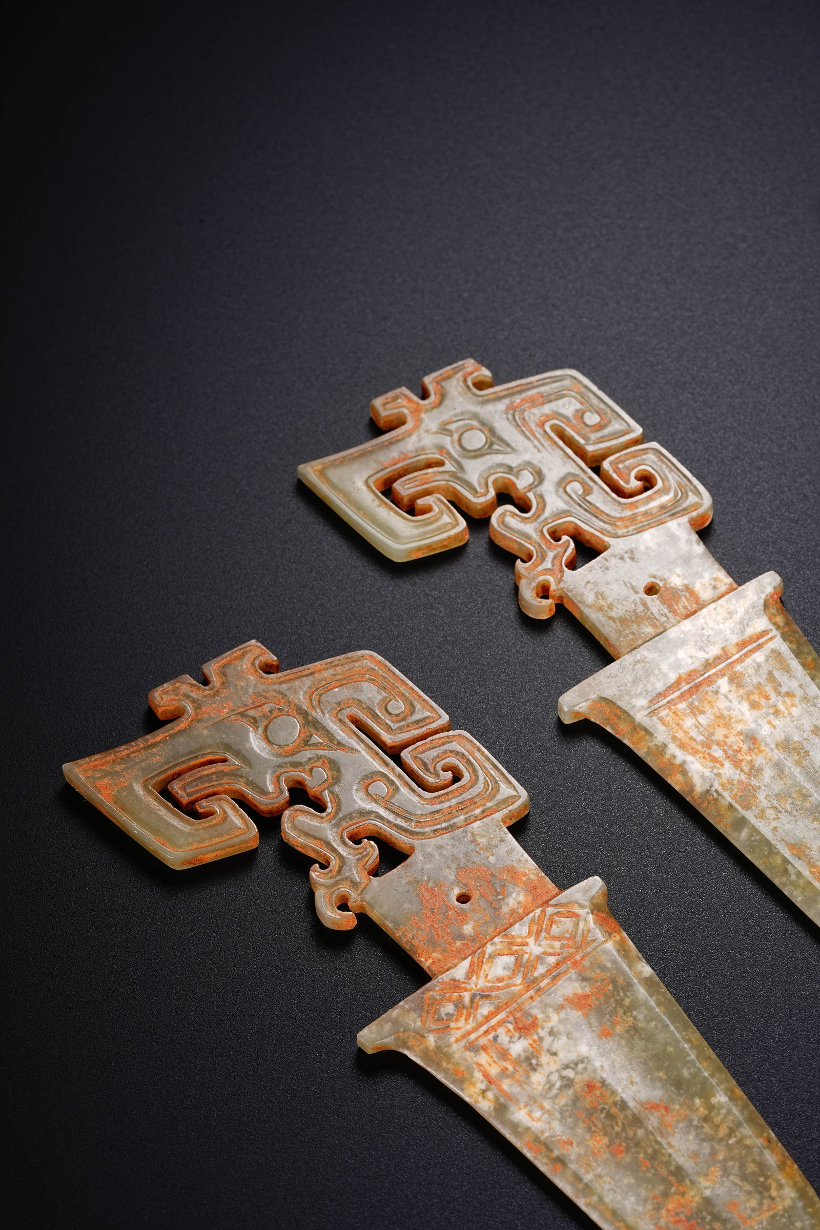 Pair of Jade Carved Beast Face Pattern Dagger - 3