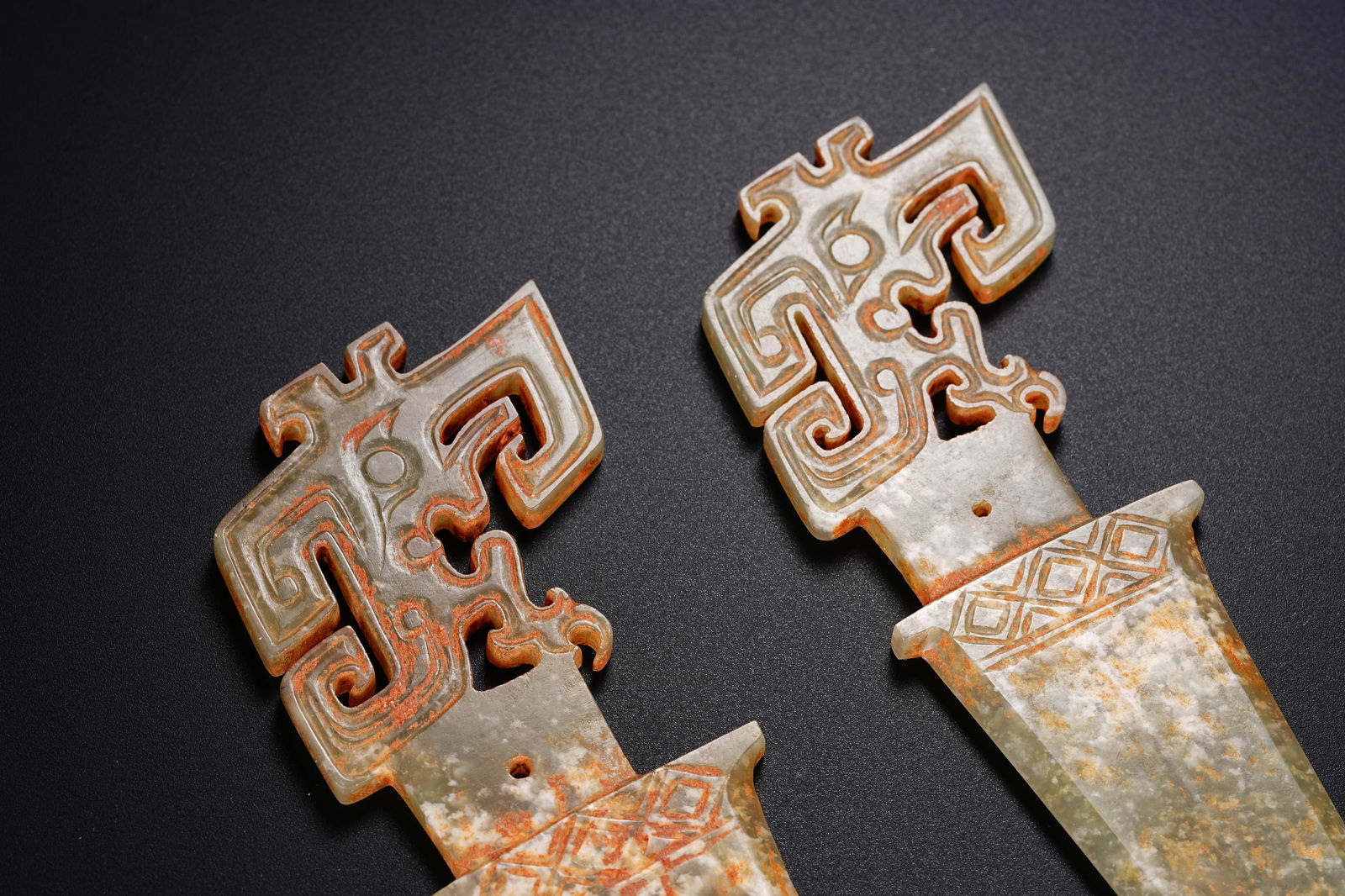 Pair of Jade Carved Beast Face Pattern Dagger - 5