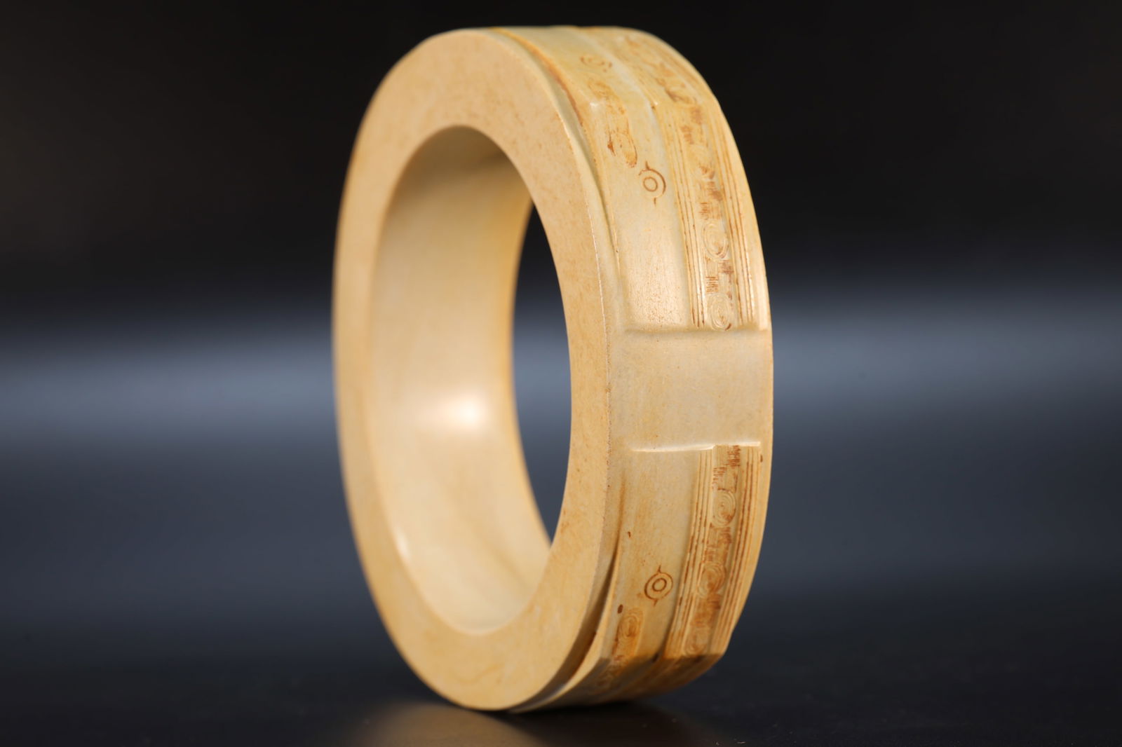 Jade Carved Beast Face Pattern Bangle - 9