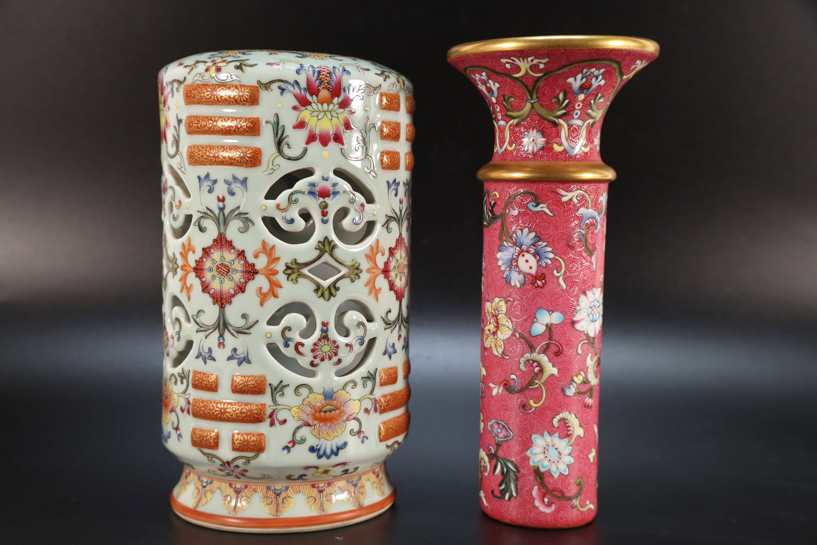 Famille Rose Flower Branch Pattern Porcelain Movable Vase: Famille Rose Flower Branch Pattern Porcelain Movable Vase (24.5 x 10cm)