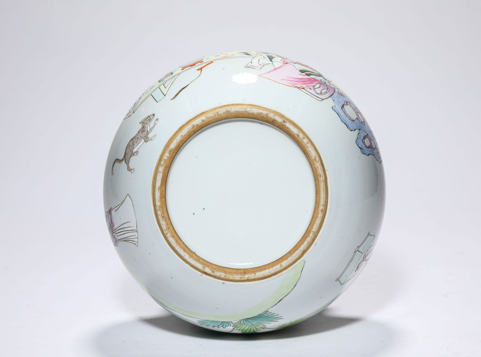 A Famille-Rose ‘Figural’ Jar - 5