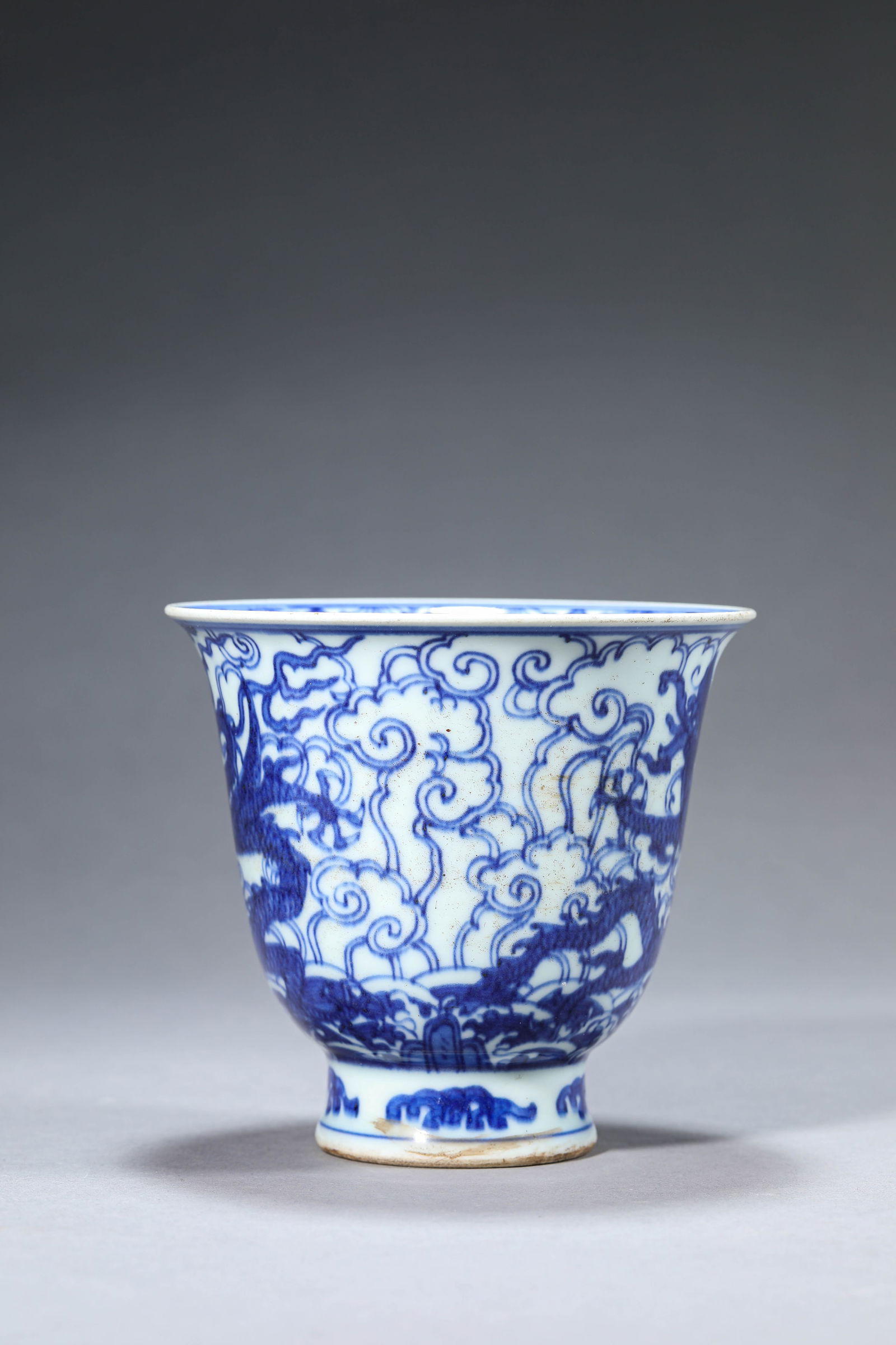A Blue and White 'Dragon and Clouds' Cup - 3