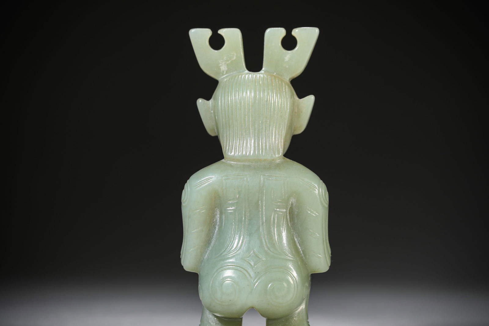 A Jade 'Noble Figure' - 4