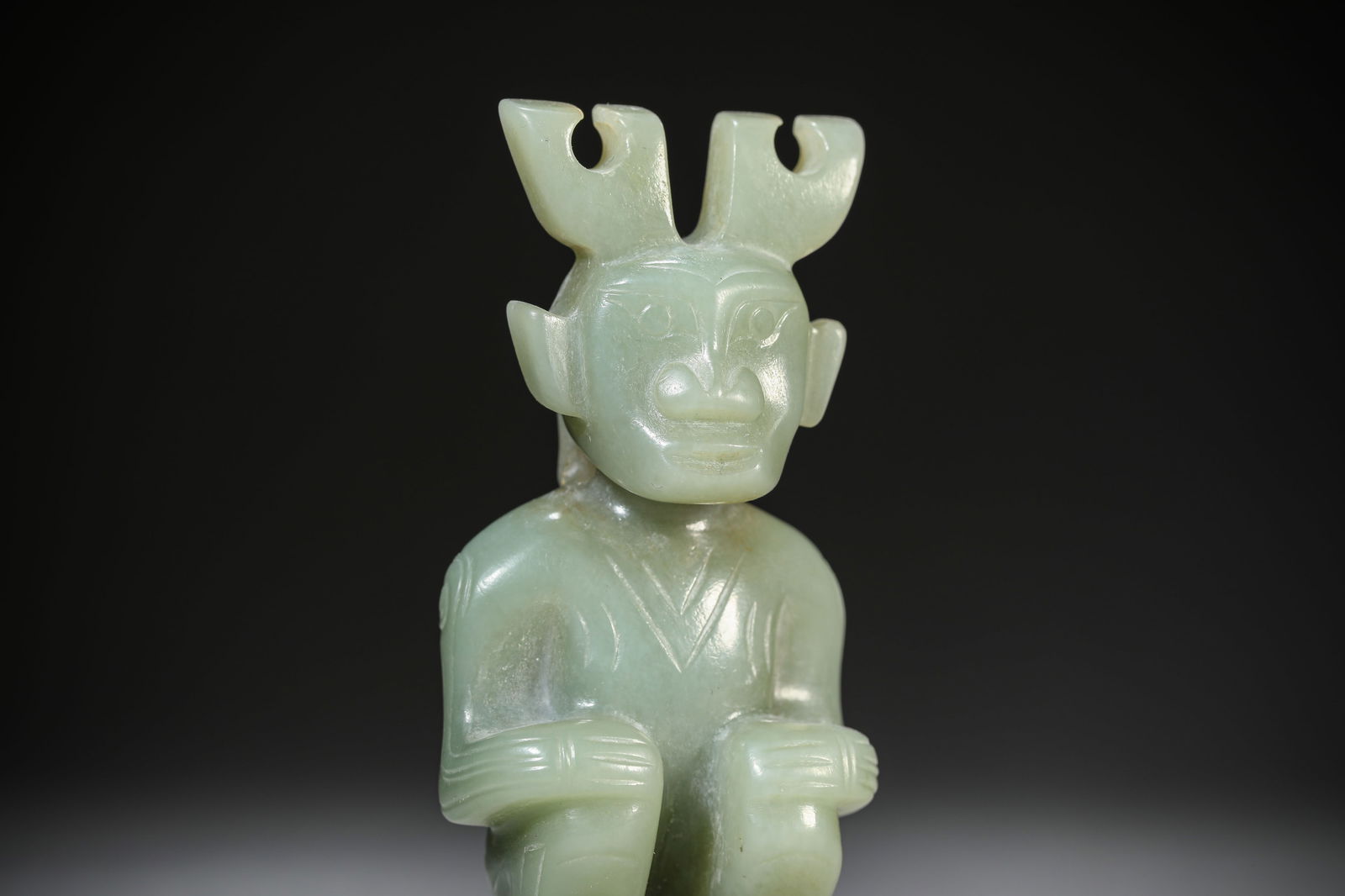 A Jade 'Noble Figure' - 5