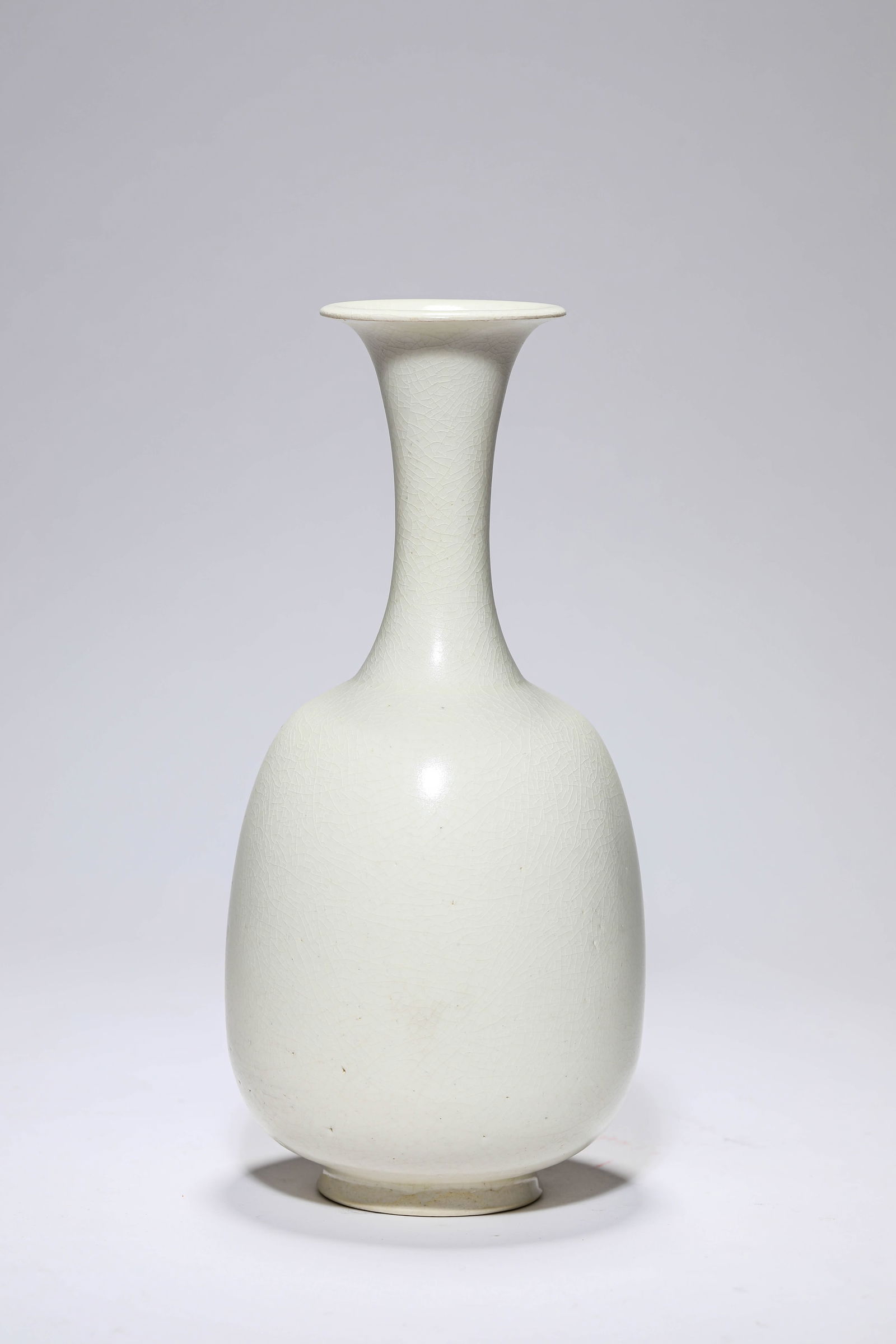A White Porcelain Vase (1 of 5)