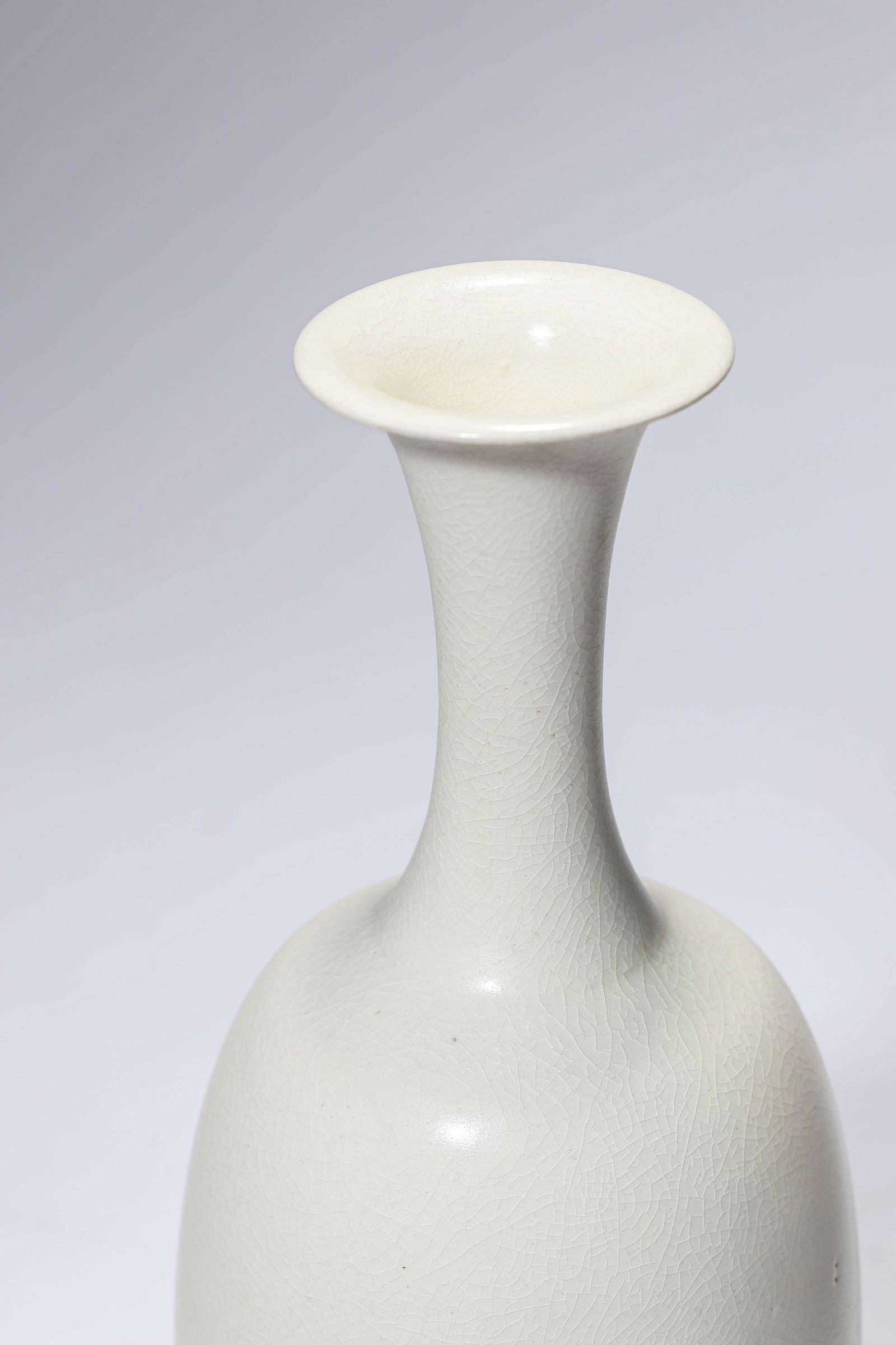 A White Porcelain Vase - 2
