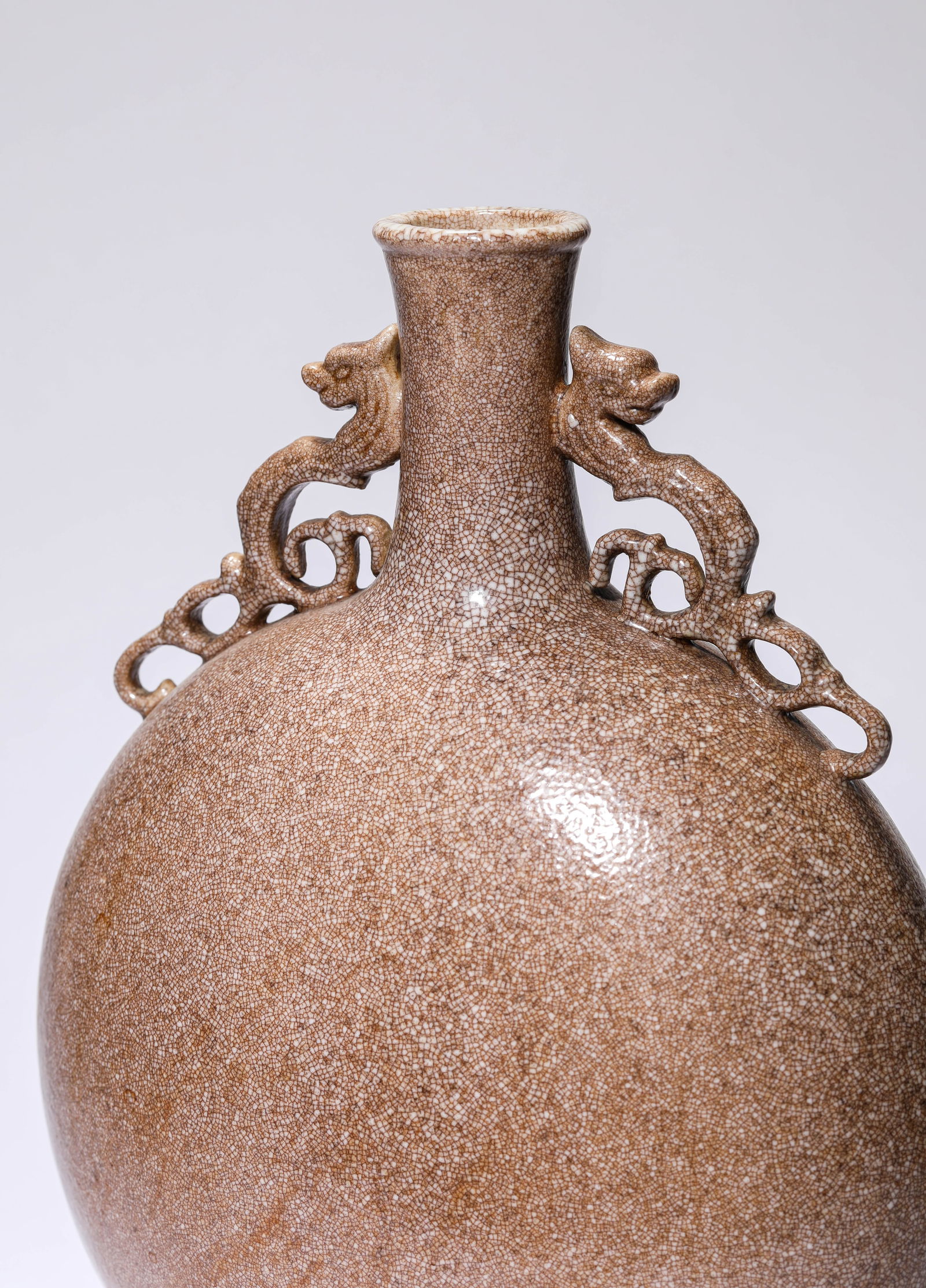 A Ge-Type ‘Crackle and Chi-Dragon Handles’ Moonflask - 5