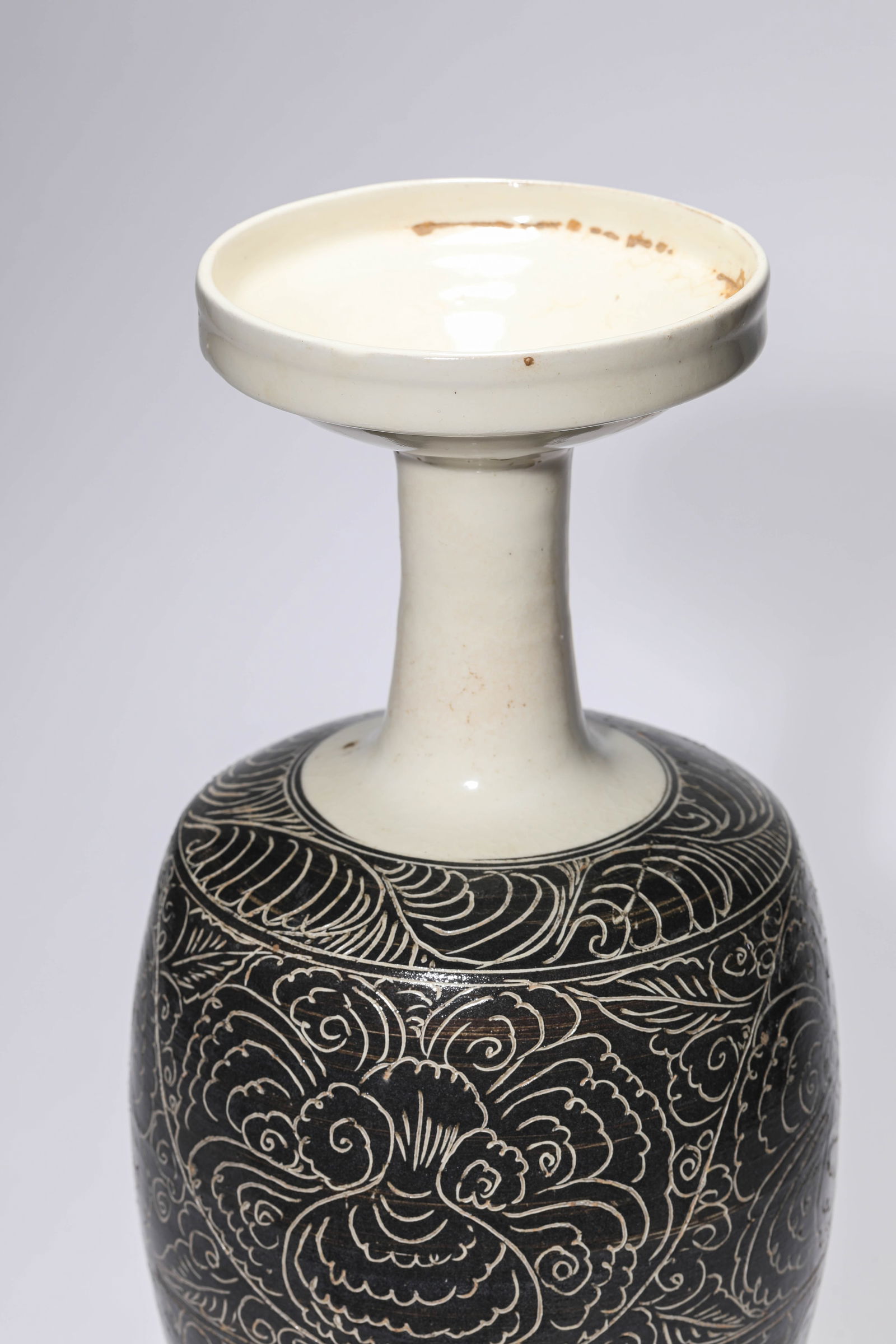 A Cizhou-Type 'Dish-Mouth' Vase - 2