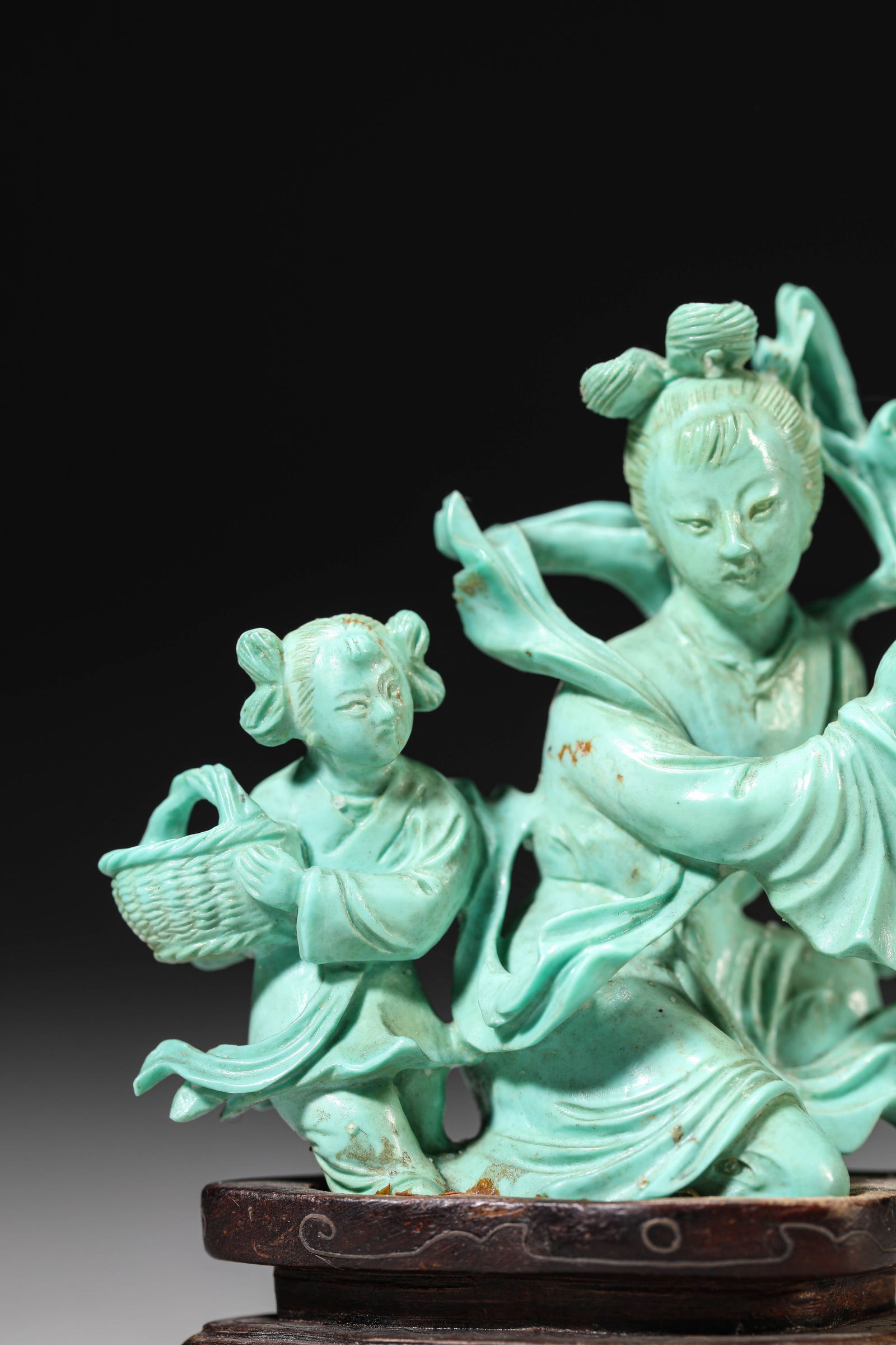 A Turquoise 'Figural' Carving - 4