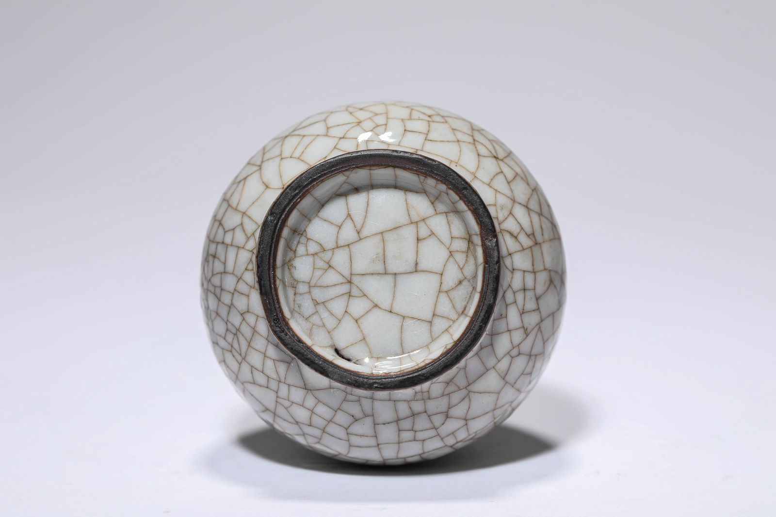 A Ge-Type ‘Gallbladder’ Vase - 3