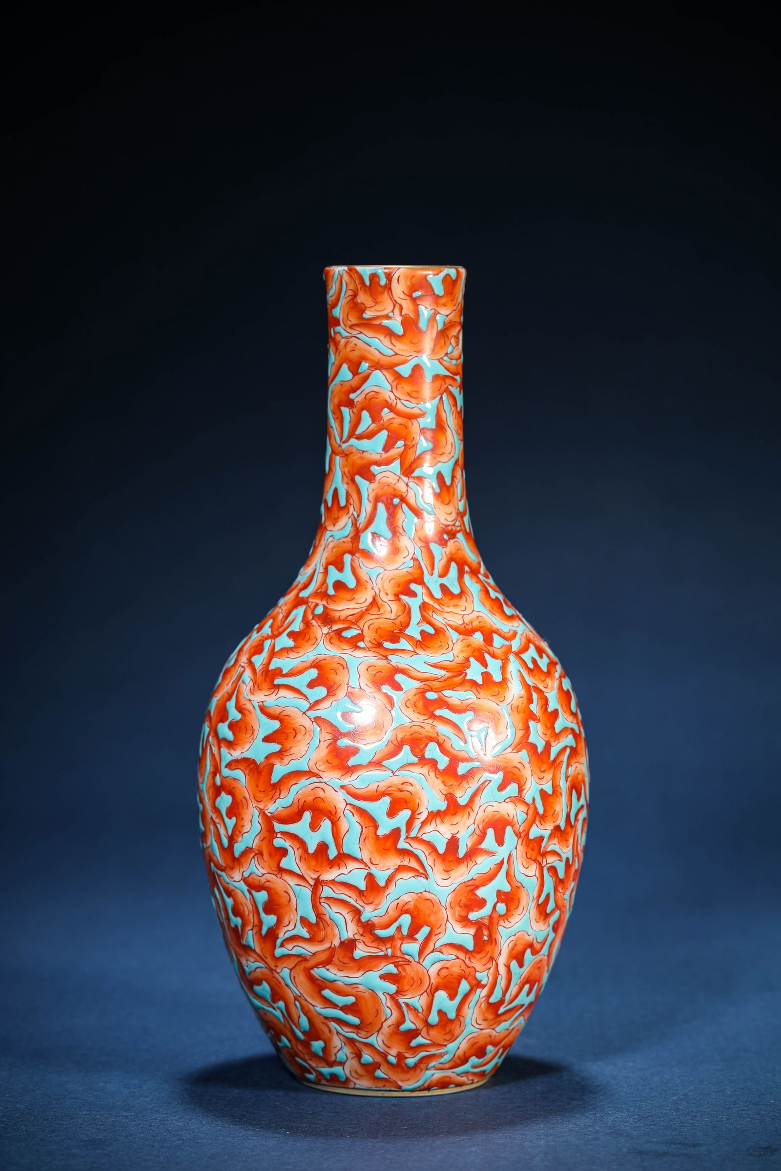 A 'Myriad Bats' 'Reward' Vase: A 'Myriad Bats' 'Reward' Vase (9.7 x 20.3 cm)