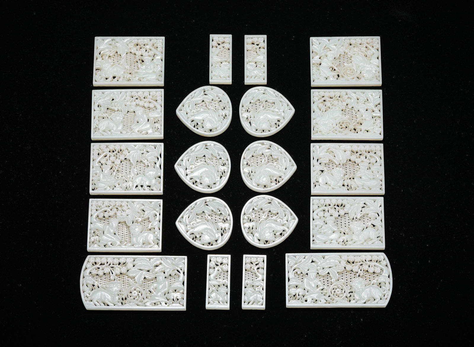 A Group of Jade Ornaments: A Group of Jade Ornaments (9.3 x 4.8 x 2 cm)