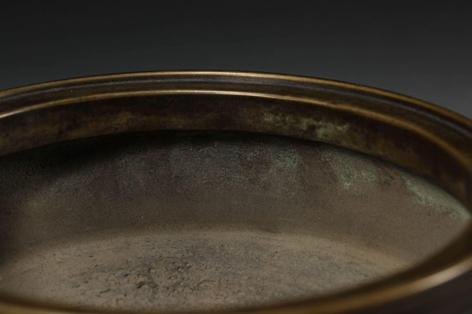 A Bronze 'Li-Form' Censer - 4