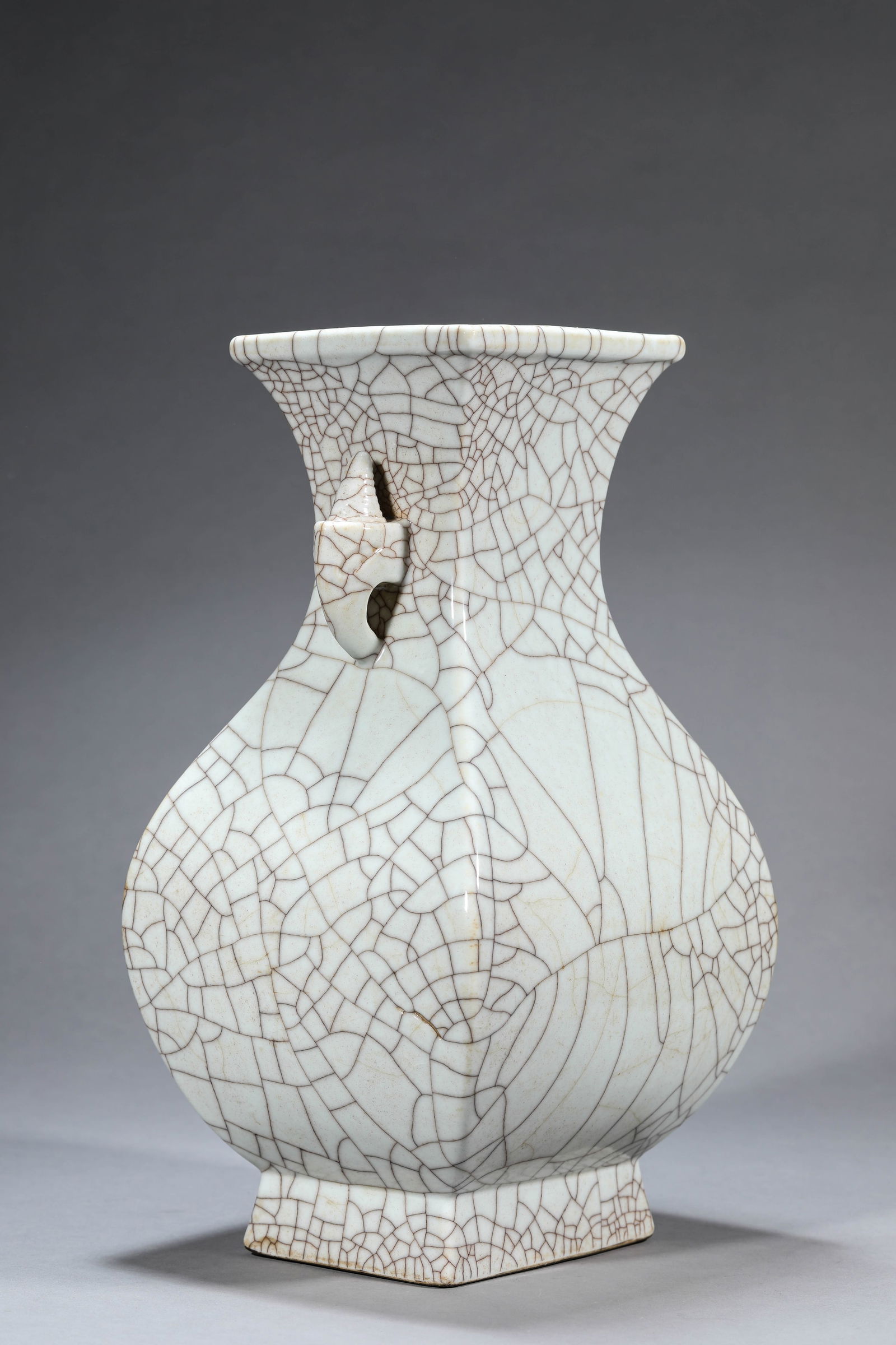 A Guan-Type Vase - 6