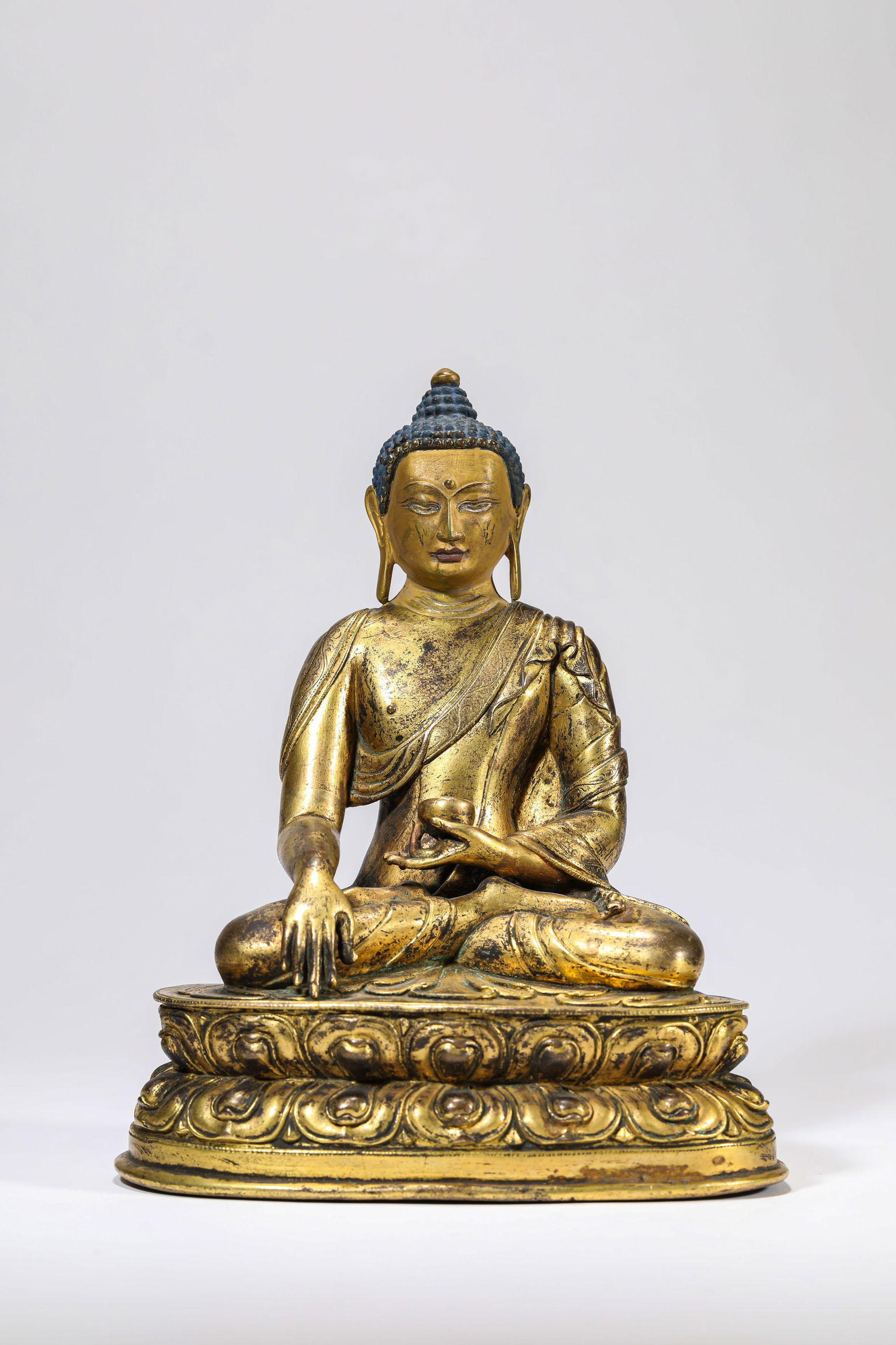 A Figure of Shakyamuni (1 of 7)