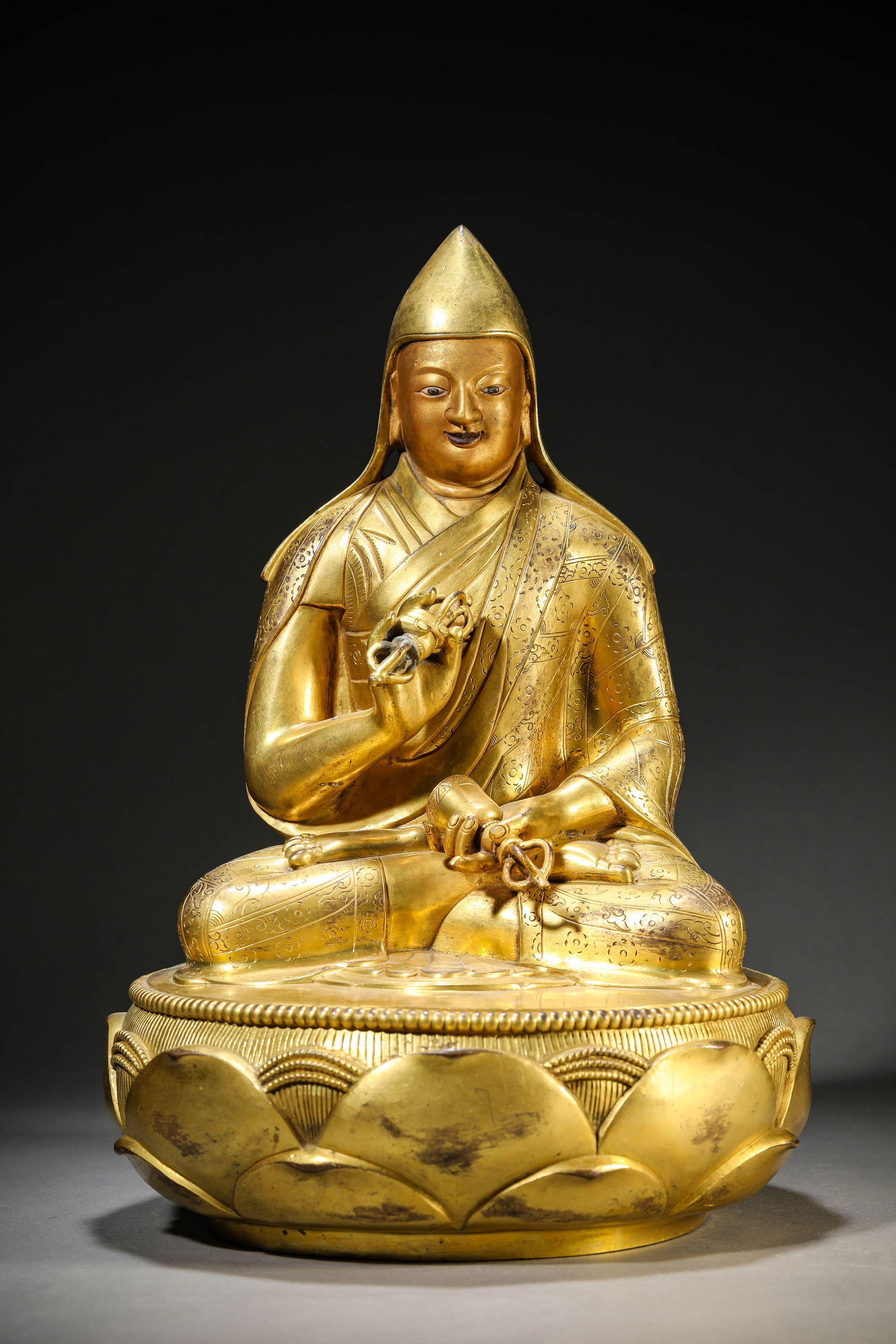 A Gilt-Bronze Figure of Tsongkhapa: A Gilt-Bronze Figure of Tsongkhapa (24.1 x 33.5 cm, Weight: 9.7 Kg)