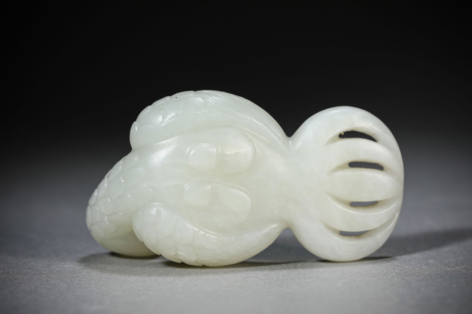 A Jade 'Phoenix' Ornament - 7