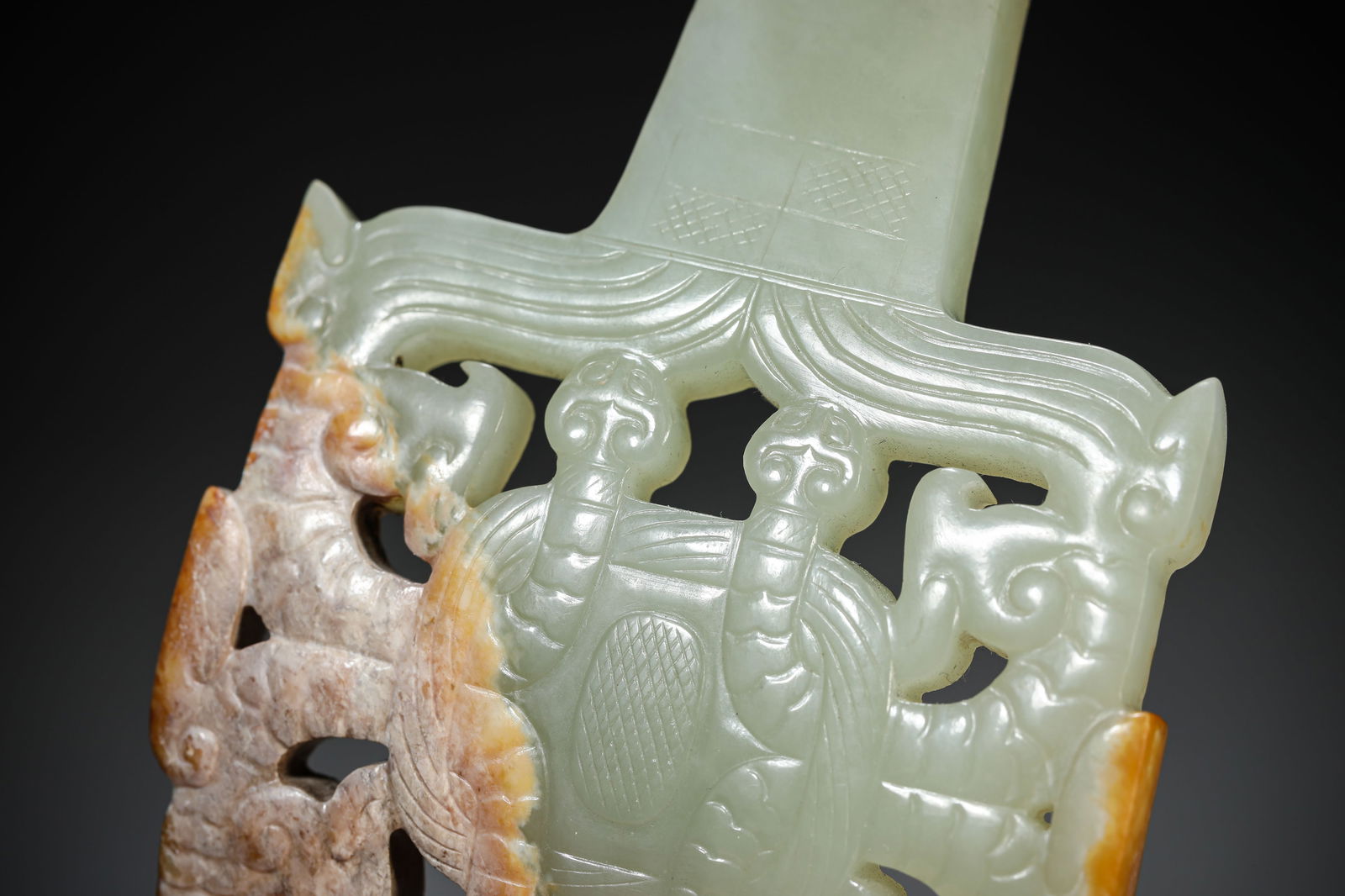A Jade 'Dragon' Belt Hook - 7