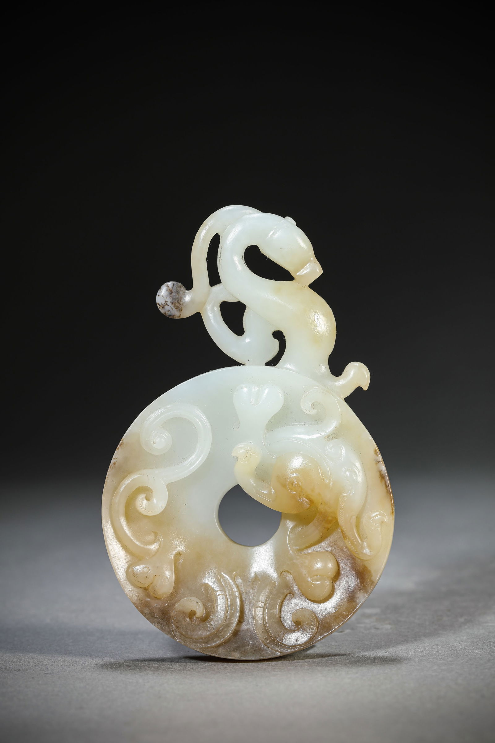 A Jade 'Dragon' Pendant - 4