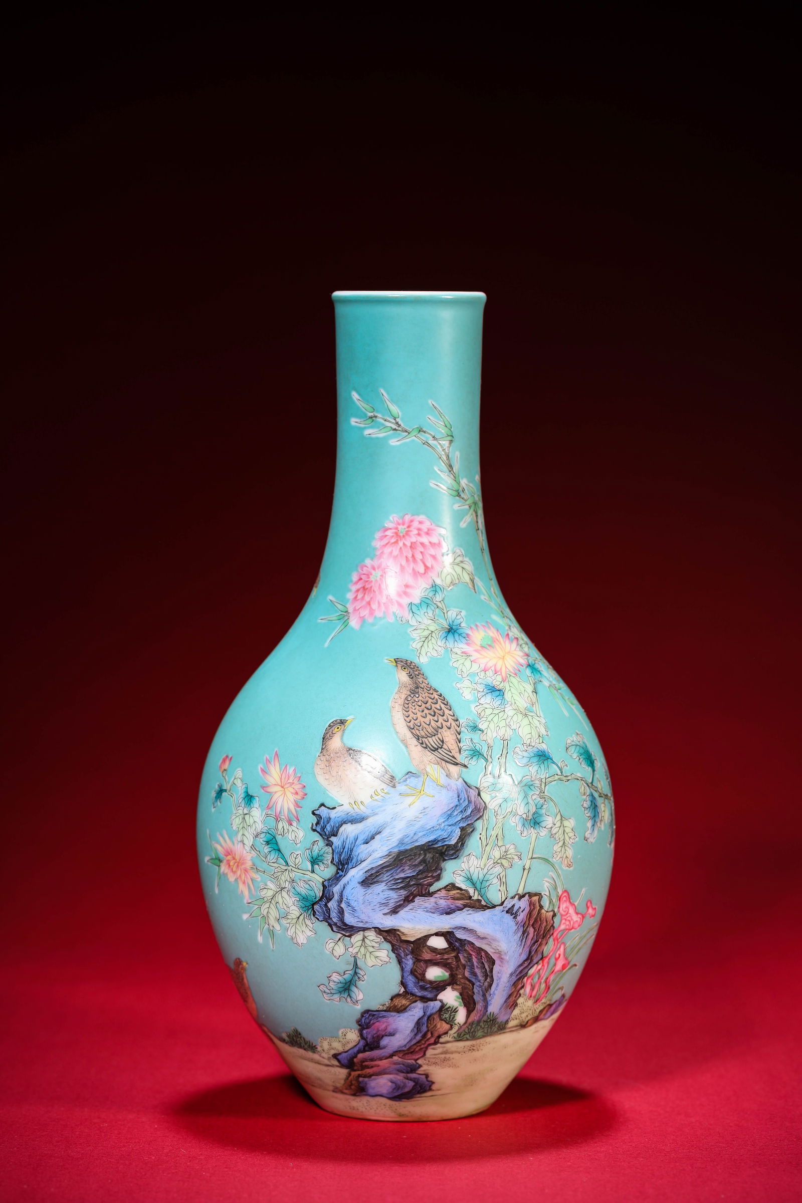 A Famille-Rose 'Domestic Bliss and Poem' Olive-Form Vase: A Famille-Rose 'Domestic Bliss and Poem' Olive-Form Vase (10.6 x 20.6 cm)