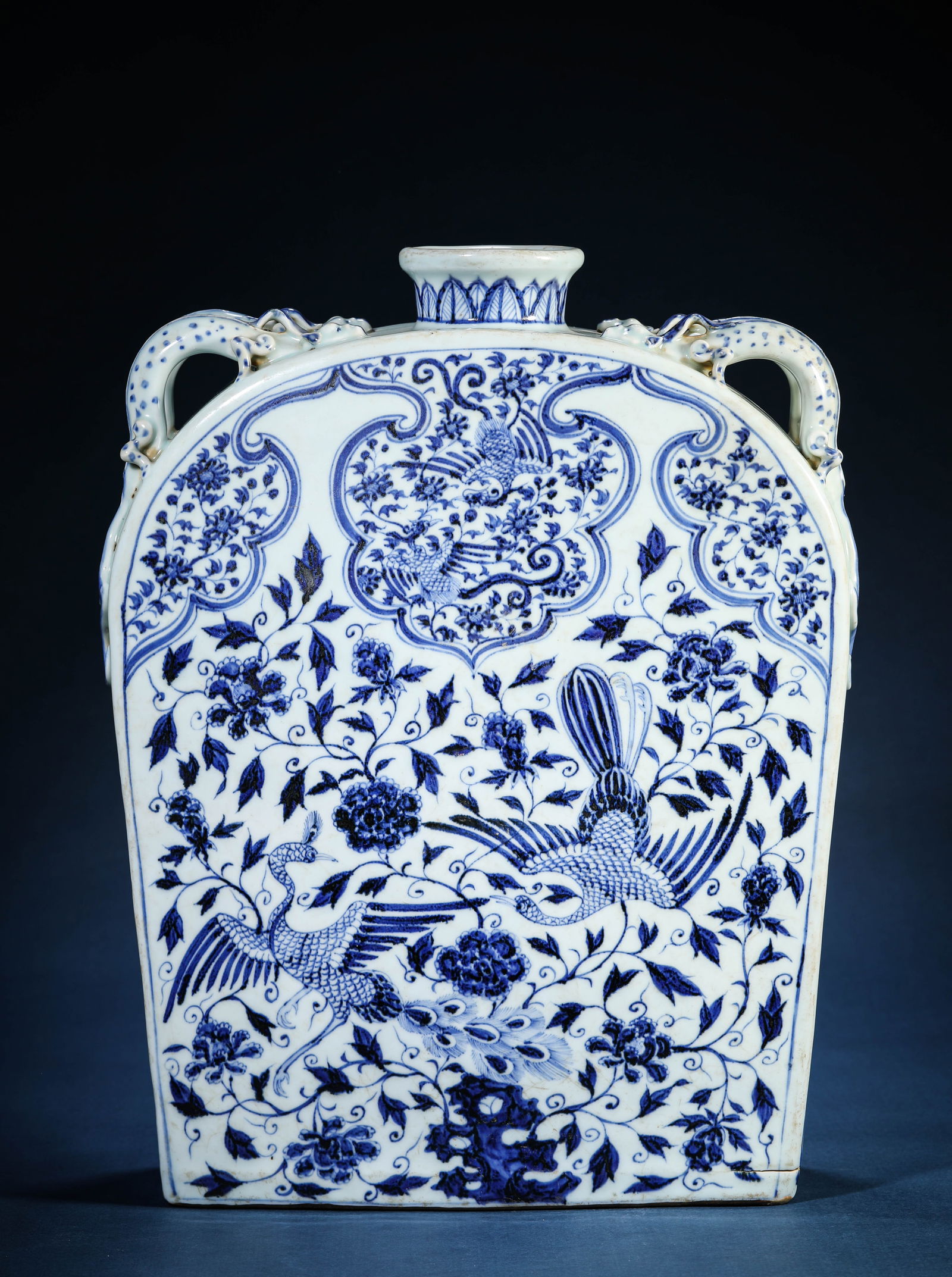 A Blue and White 'Phoenix'Flask: A Blue and White 'Phoenix'Flask (30.8 x 13.1 x 39.6 cm)