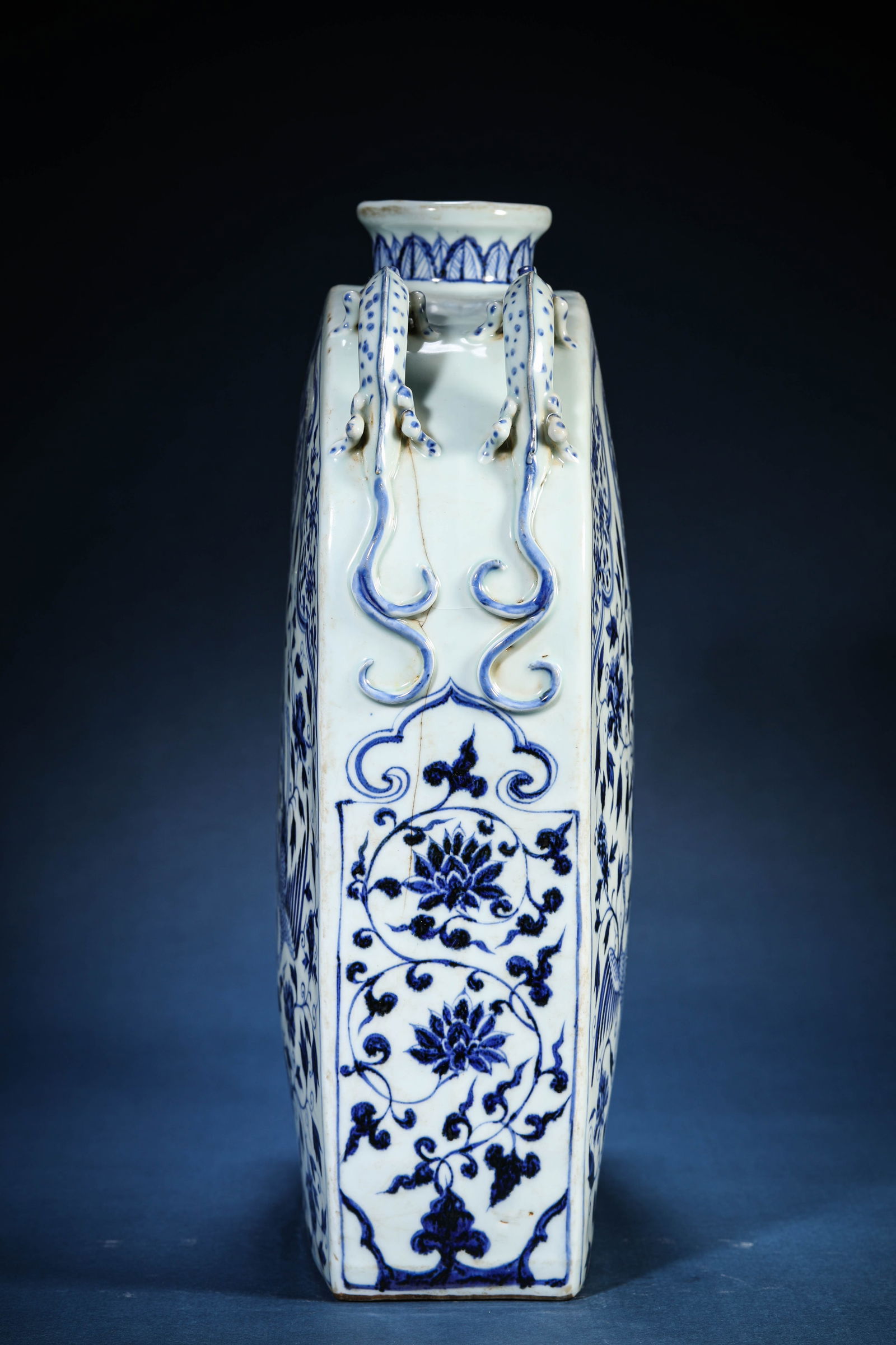 A Blue and White 'Phoenix'Flask - 6