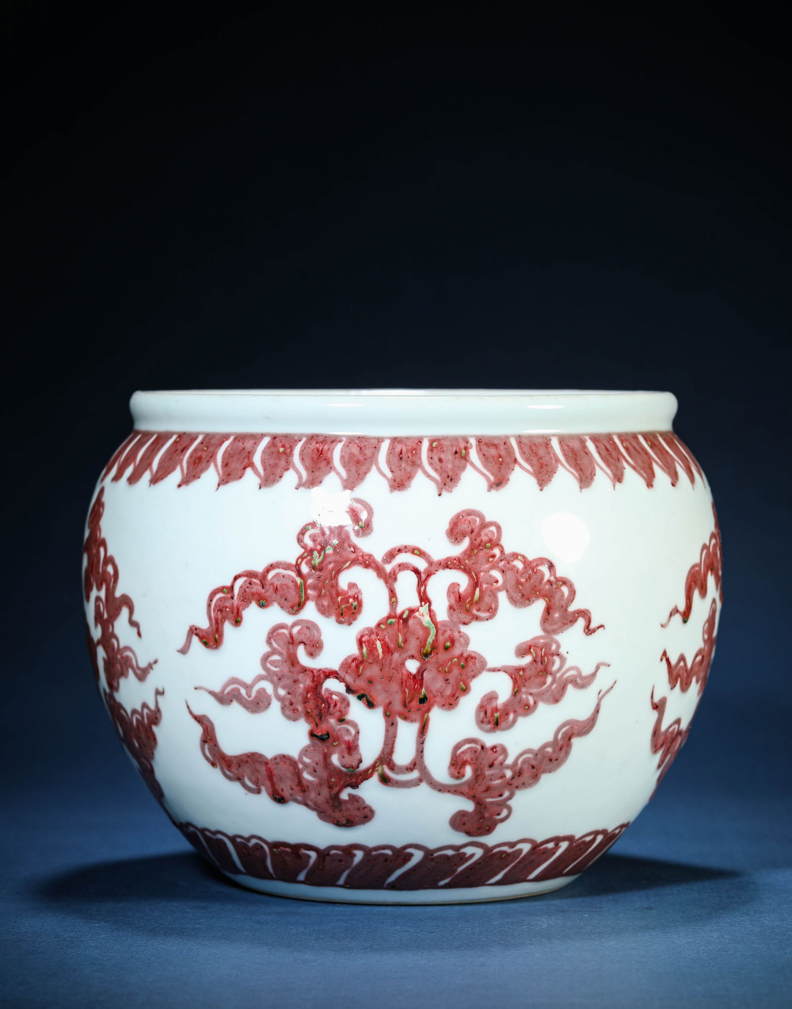 An Underglaze-Red 'Floral' Jar - 2