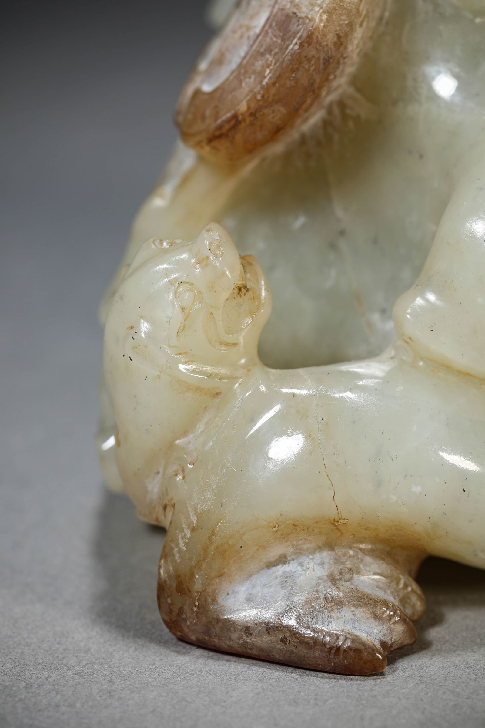 A Jade 'Auspicious Beast' - 7