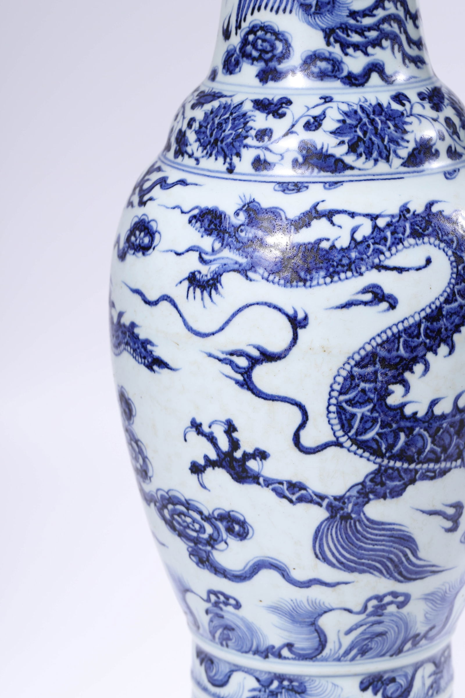 A Blue and White 'Dragon' Vase - 3