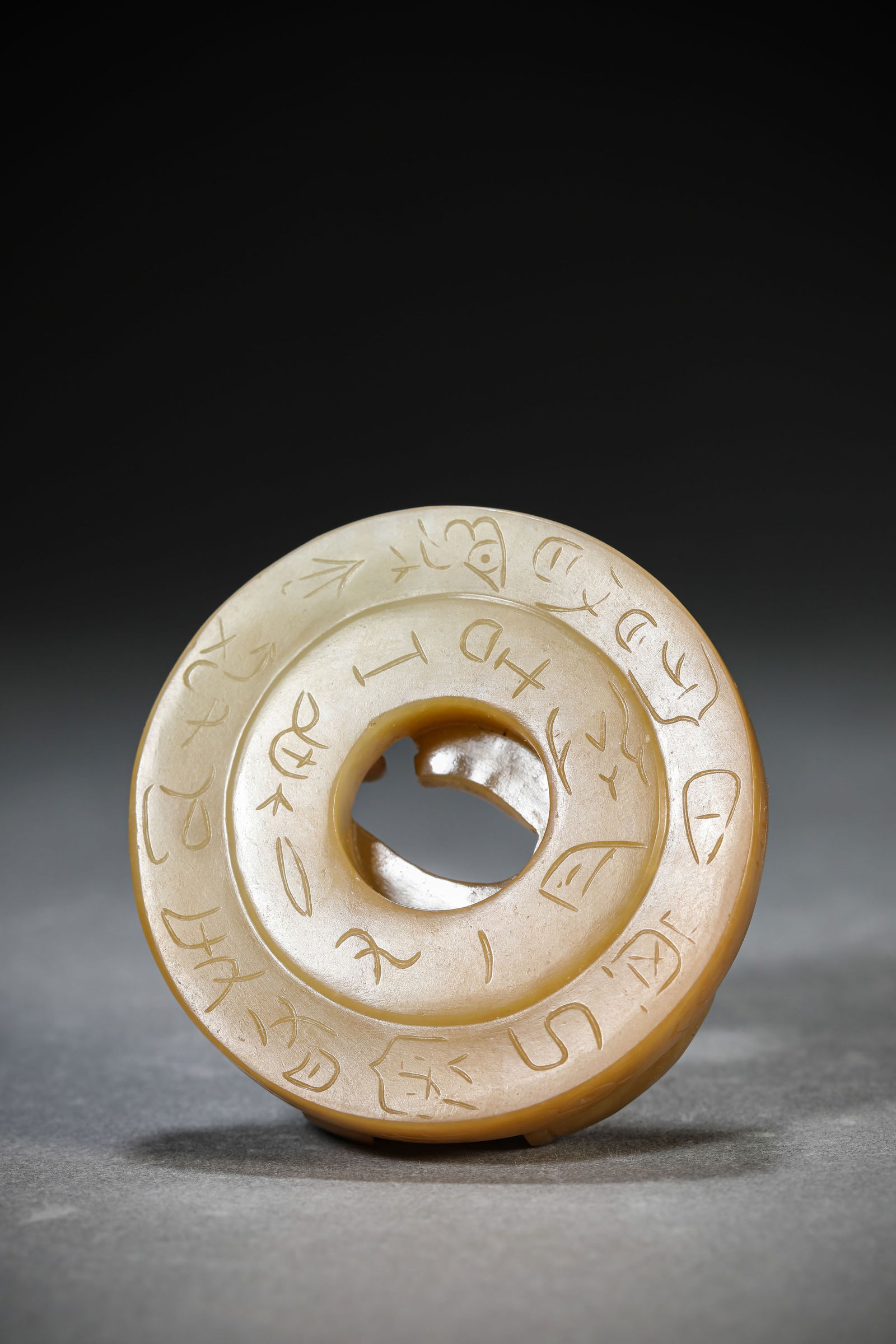 A Jade 'Deer' Bi Disc - 4