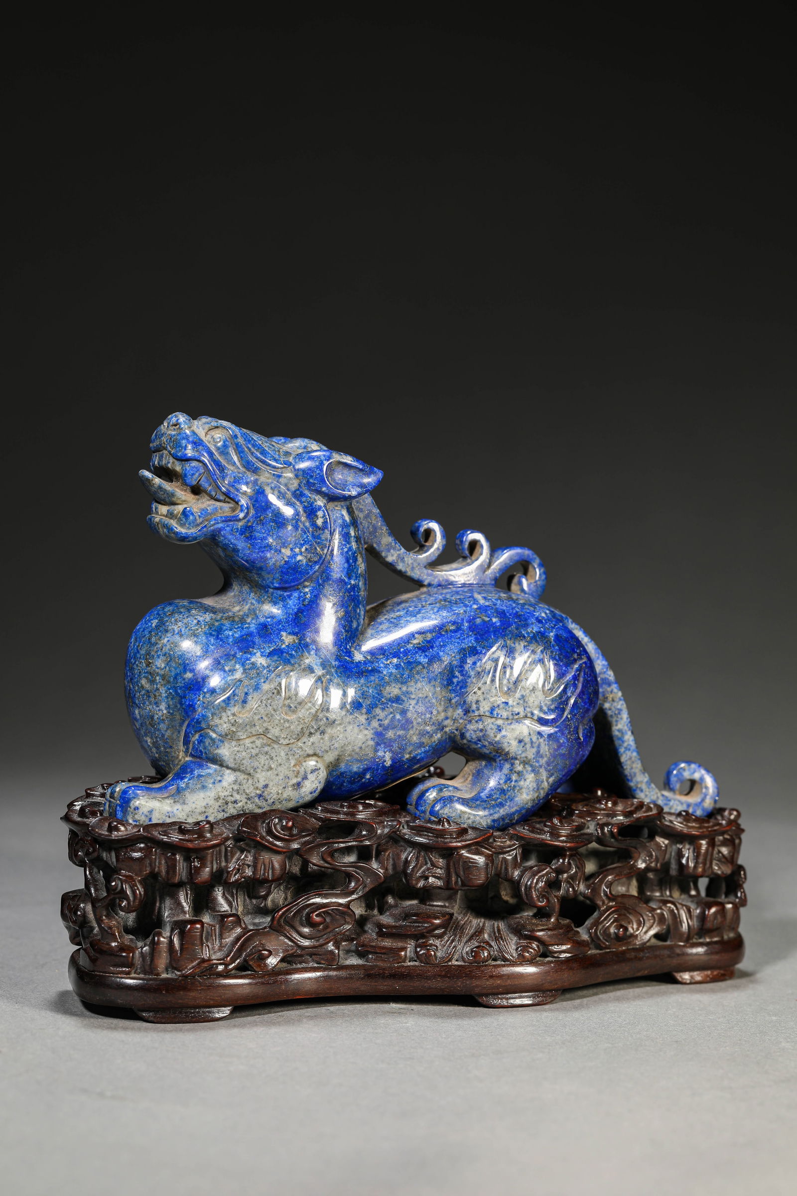 A Lapis Lazuli 'Auspicious Beast' - 3