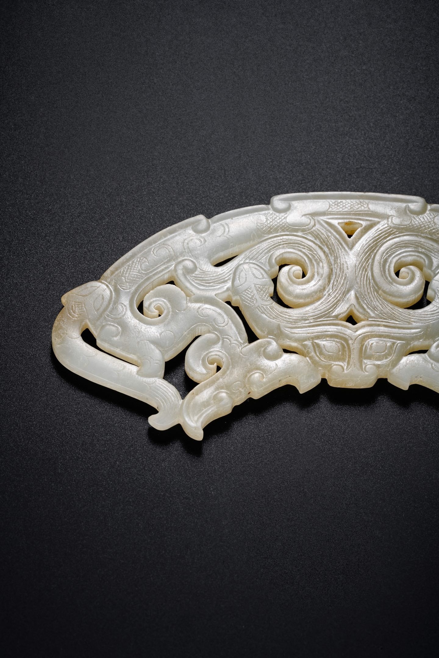 Jade Carved Dragon Pattern Huang - 3