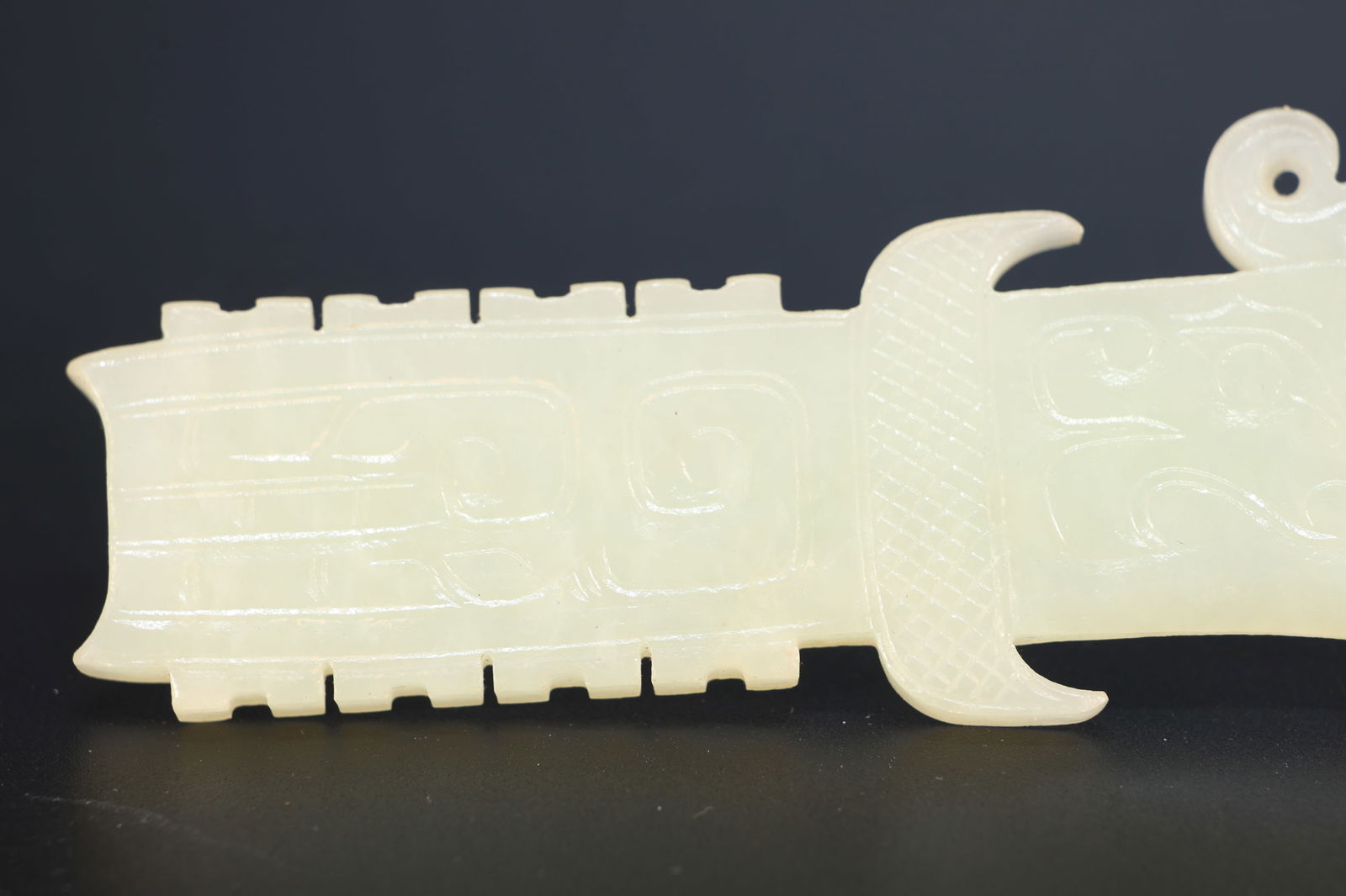 Jade Carved Beast Face Pattern Tiger Shape Sword Ornament - 2