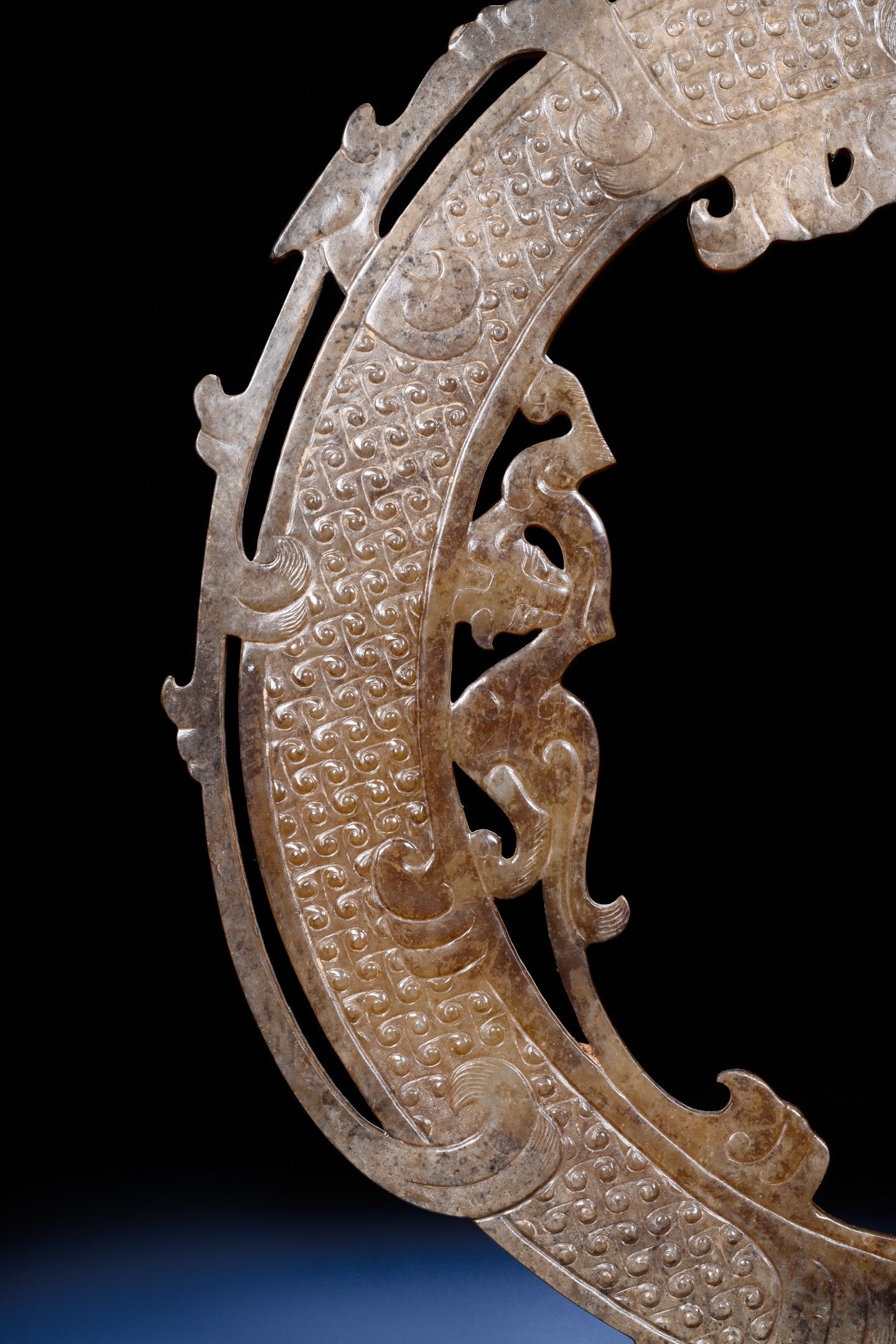Jade Carved Dragon Shape Yuan - 12