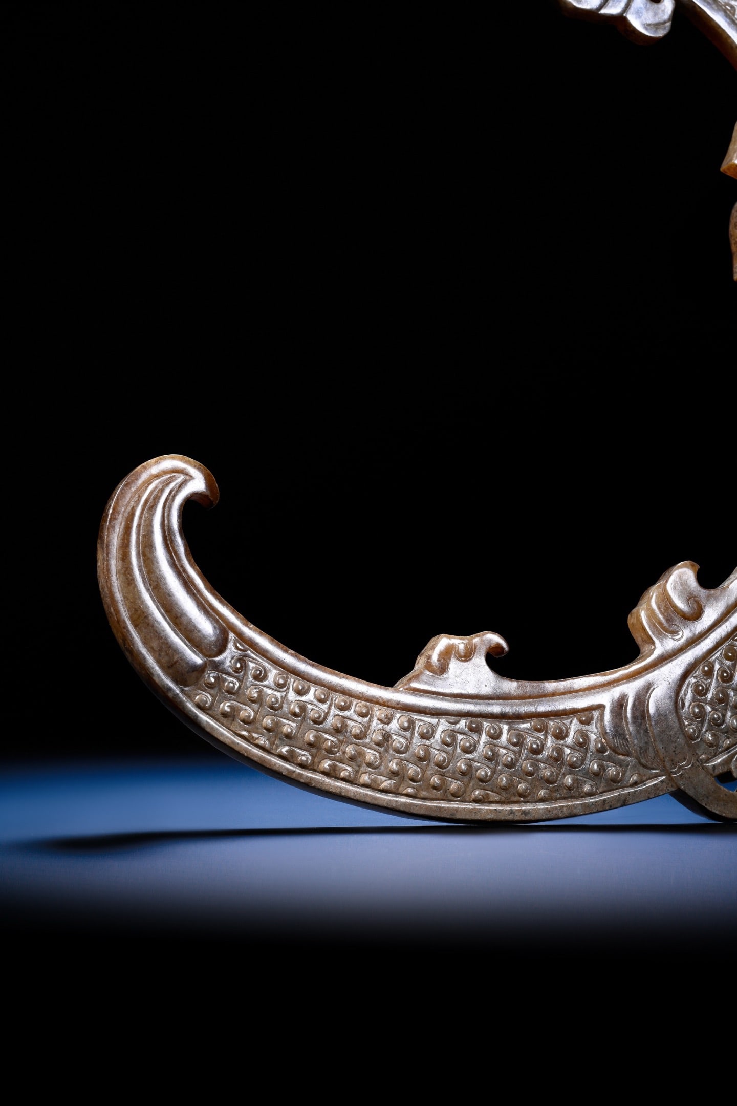 Jade Carved Dragon Shape Yuan - 5