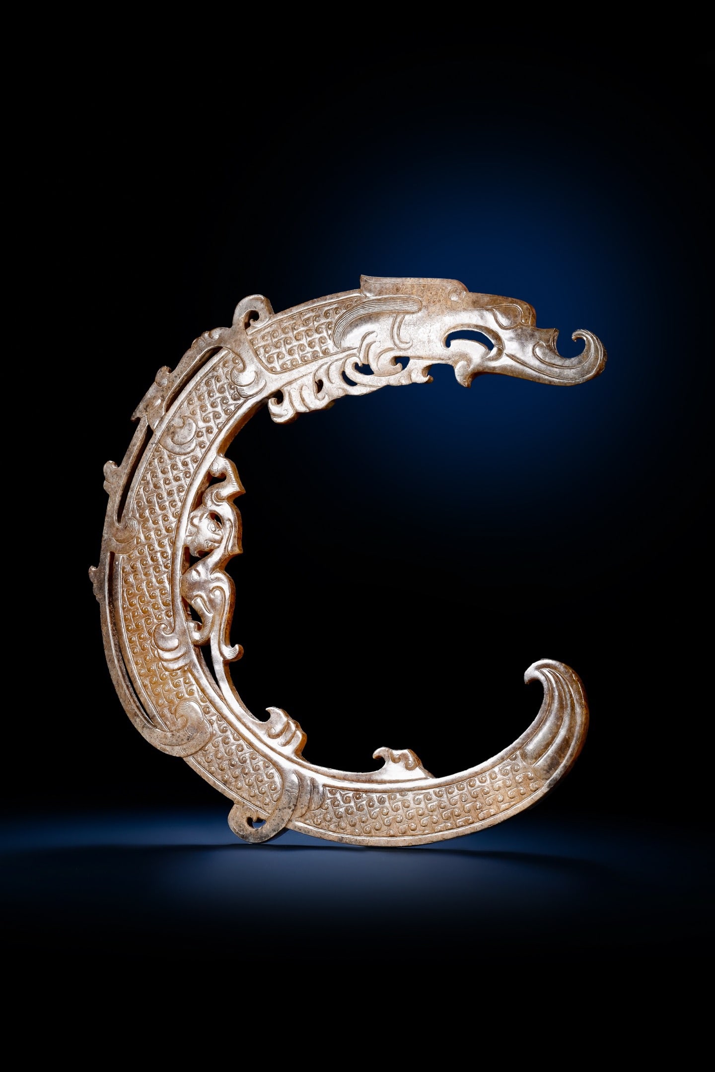 Jade Carved Dragon Shape Yuan - 7