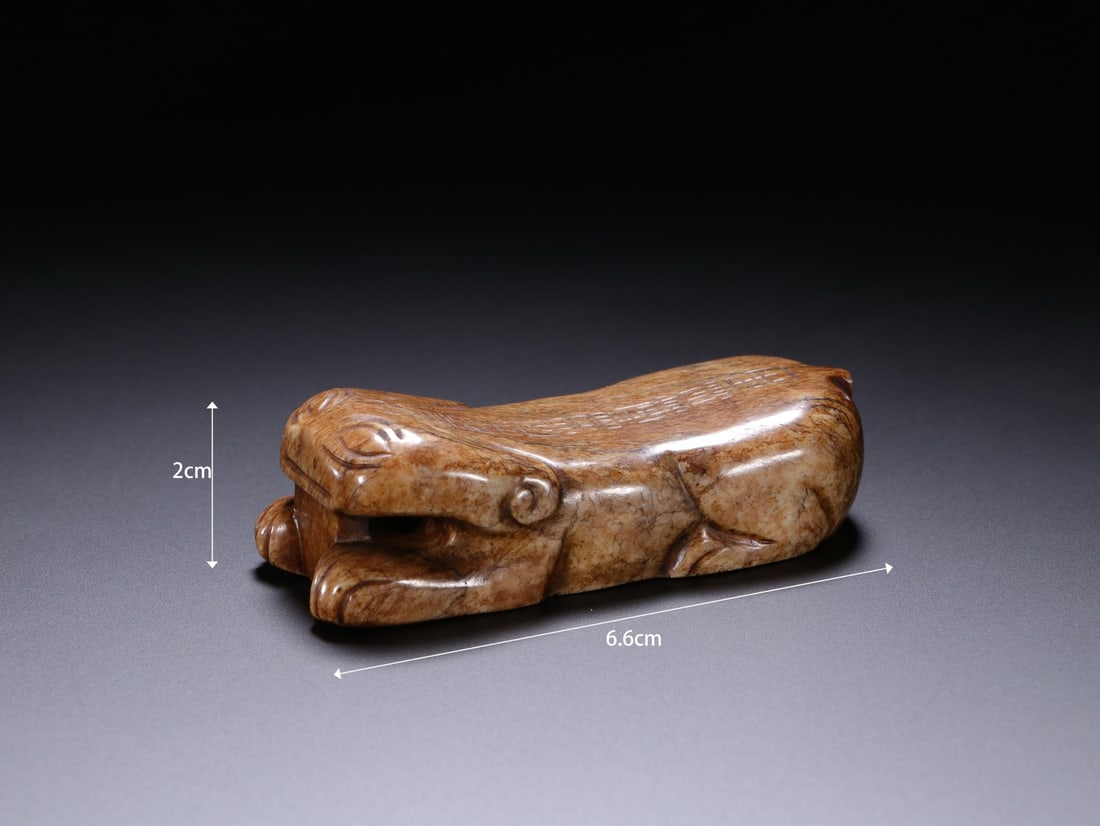 Jade Carved Tiger Shape Ornament - 2