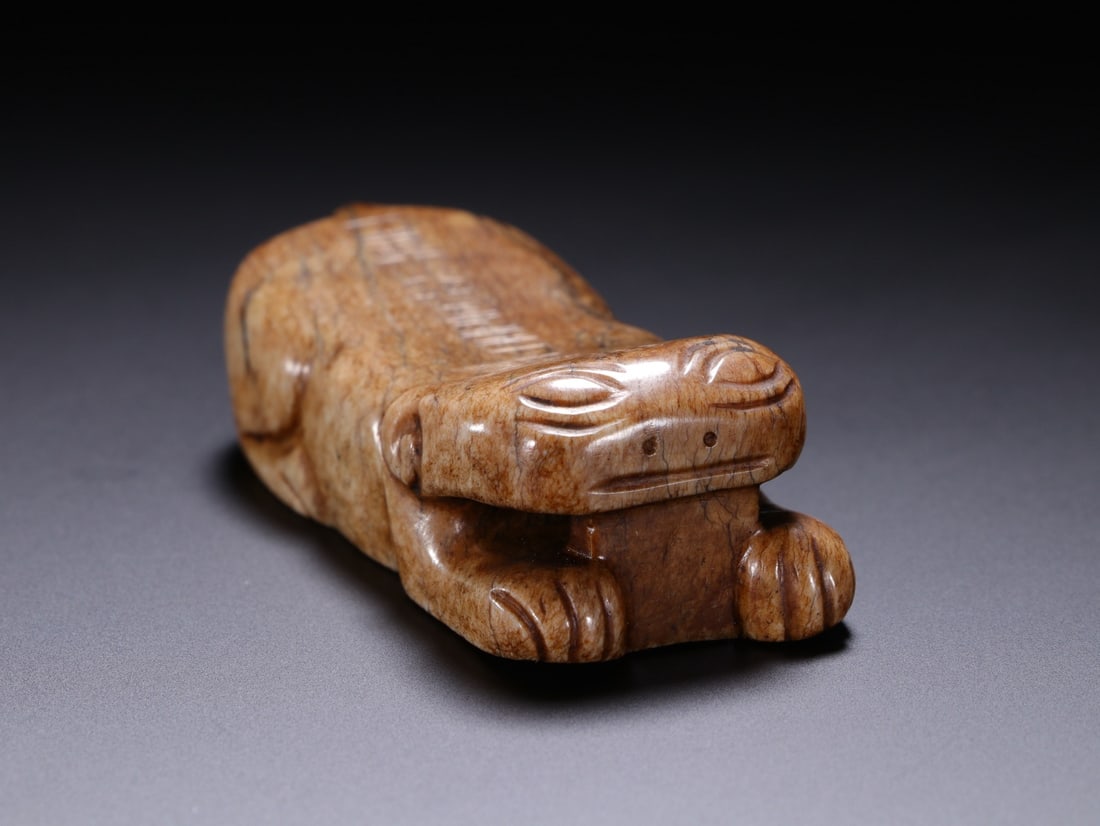 Jade Carved Tiger Shape Ornament - 6