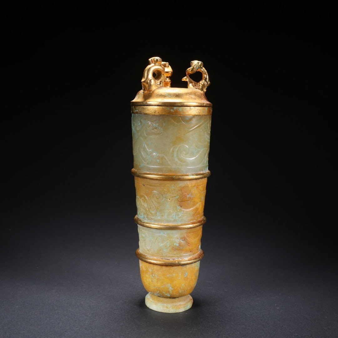 Jade Inlaid Gilt Bronze Carved Beast Pattern Lid Pot: Jade Inlaid Gilt Bronze Carved Beast Pattern Lid Pot (5.4 x 5.4 x 17cm)