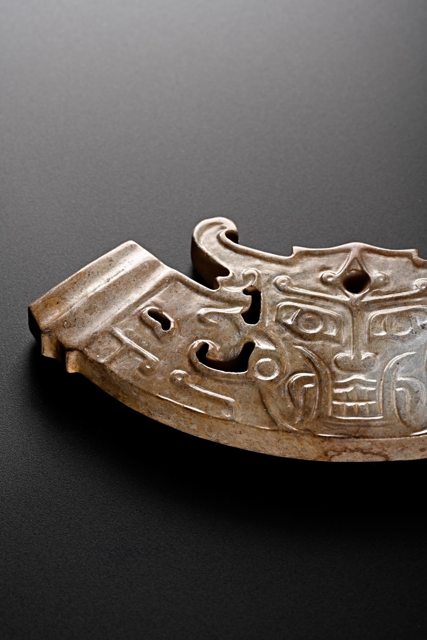 Jade Carved Beast Face Pattern Bi - 3