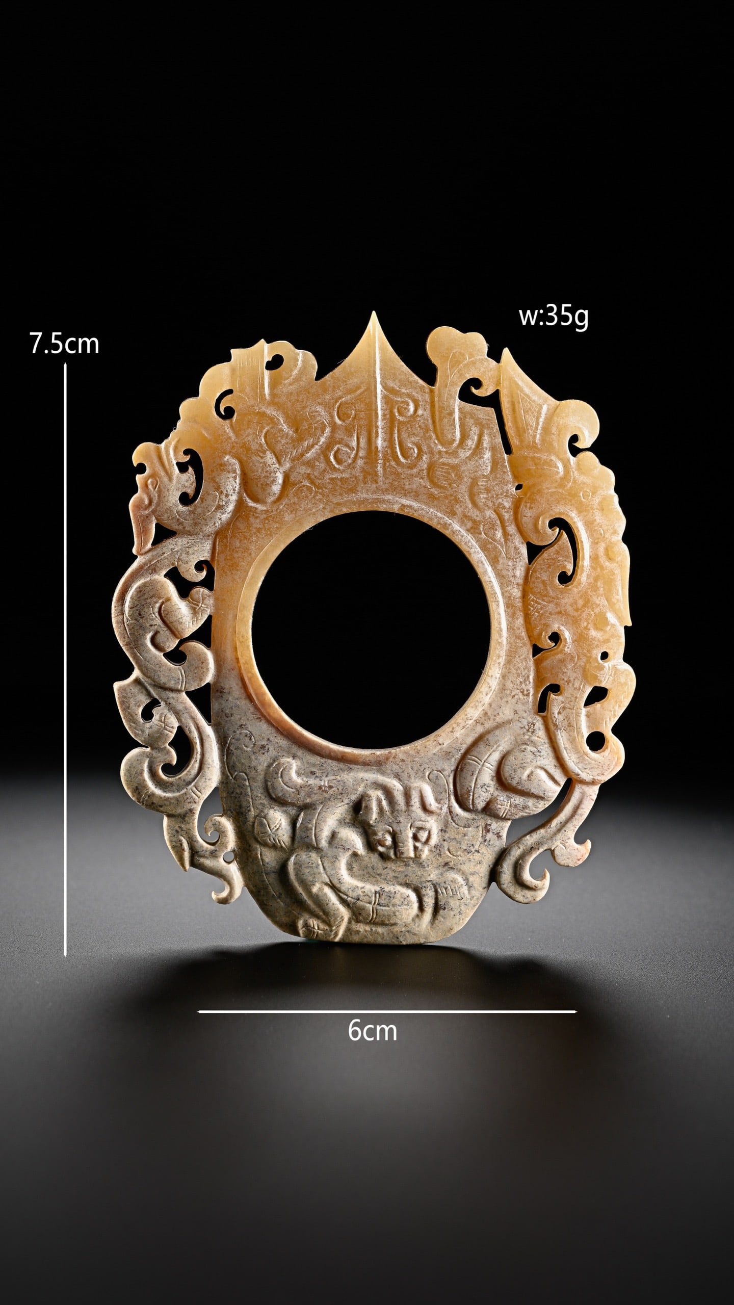 Jade Carved Chi Dragon Pattern Chicken Heart Shape Ornament: Jade Carved Chi Dragon Pattern Chicken Heart Shape Ornament (7.5 x 6cm)