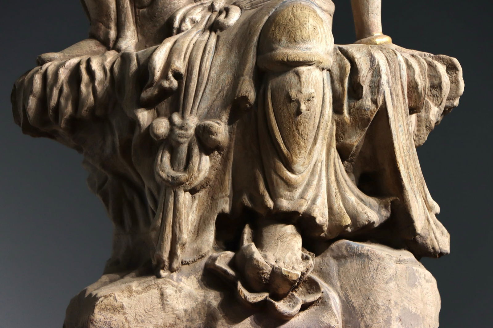 Wood Avalokitesvara Figure - 7