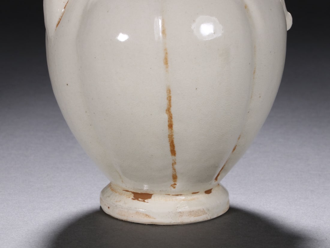 White Glazed Porcelain Pot - 7