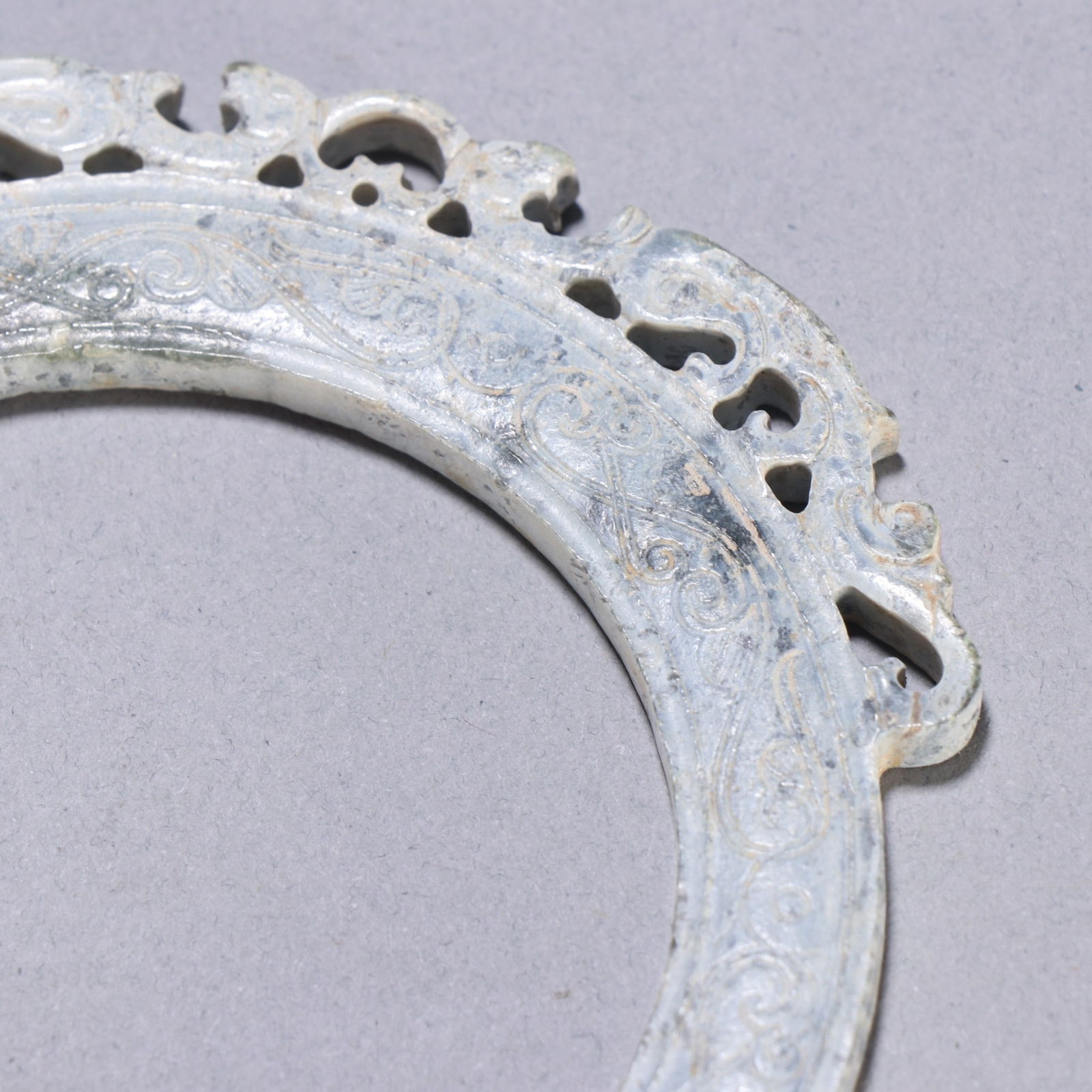 Jade Carved Dragon Pattern Yuan - 3