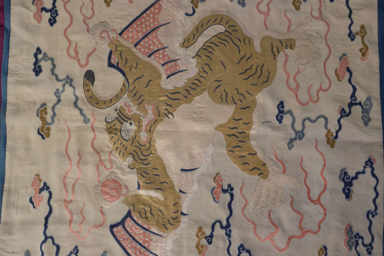 Silk Beast Pattern Embroidery - 13