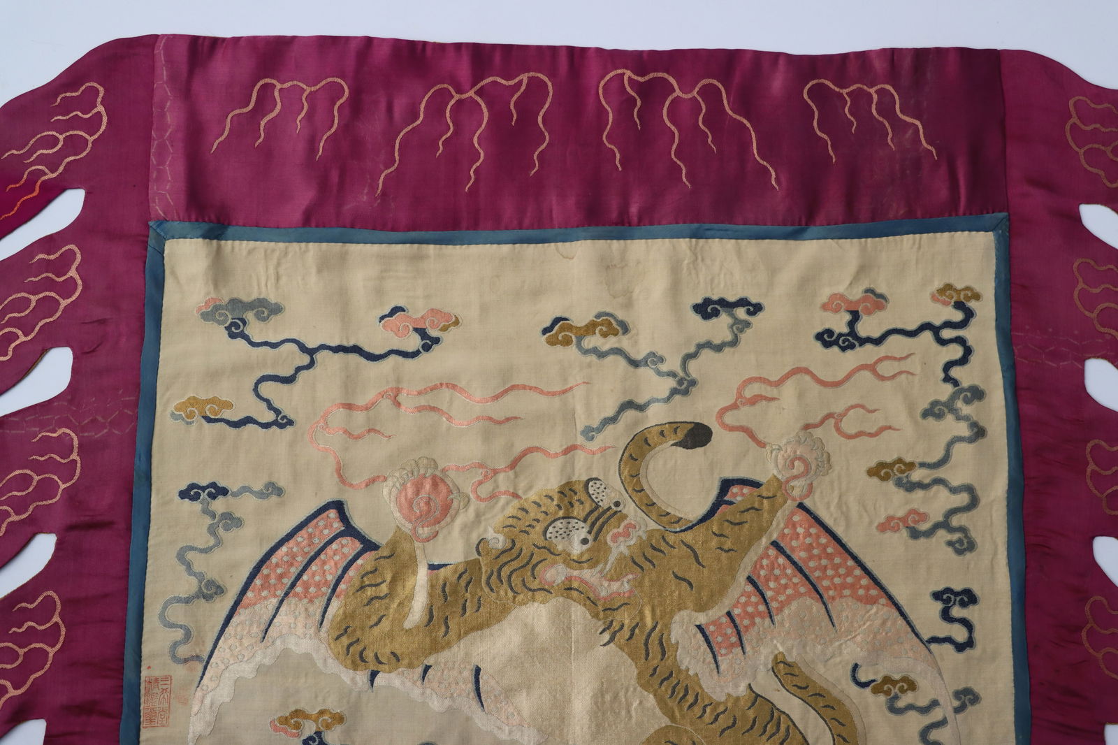 Silk Beast Pattern Embroidery - 4