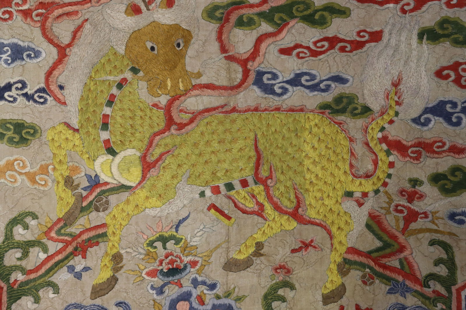 Silk Kirin Pattern Embroidery - 2