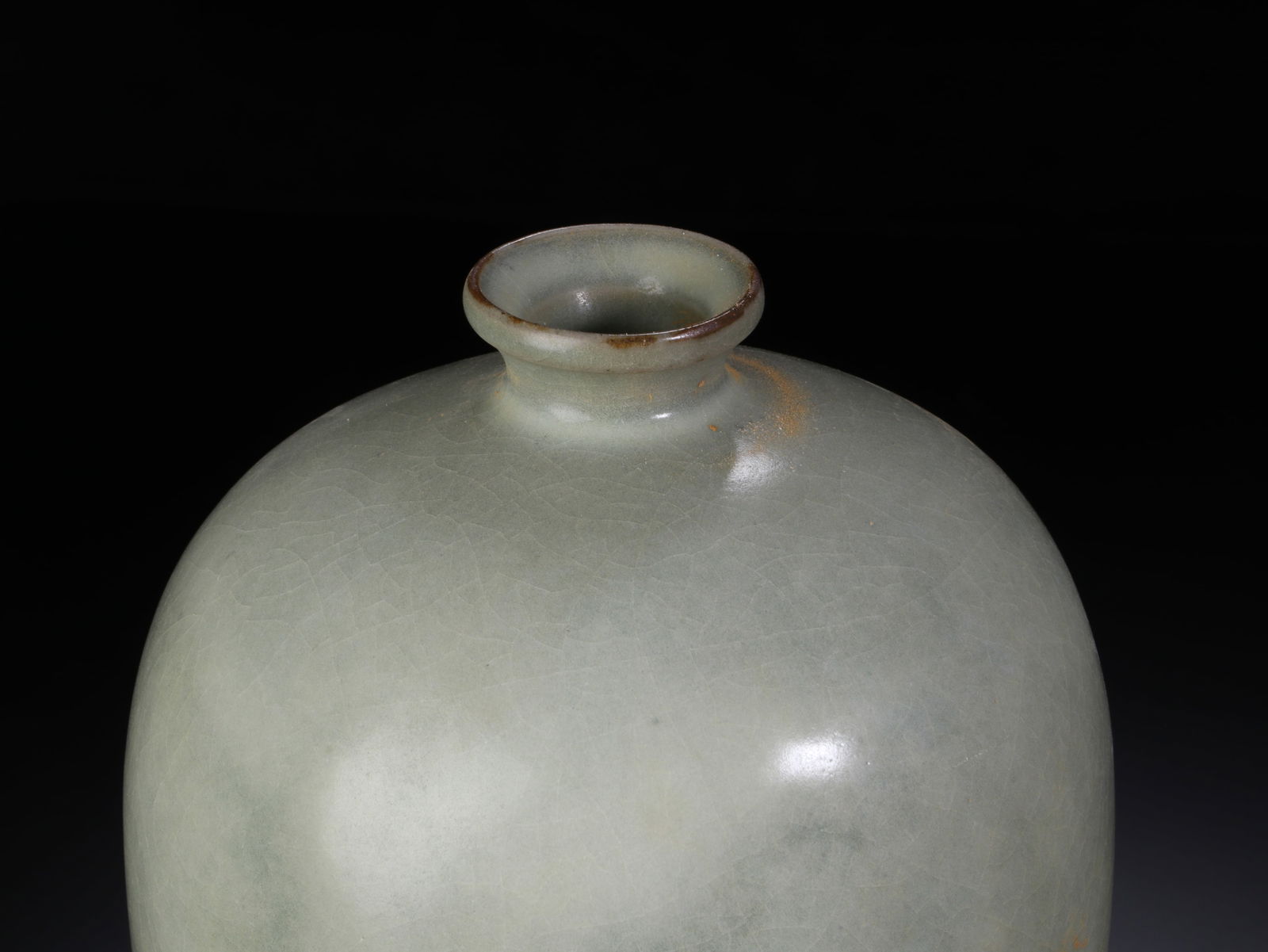 Guan Ware Porcelain Vase - 5