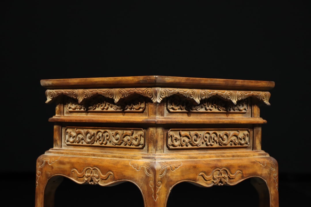 Huanghuali Wood Carved Dragon Pattern Square Table - 3